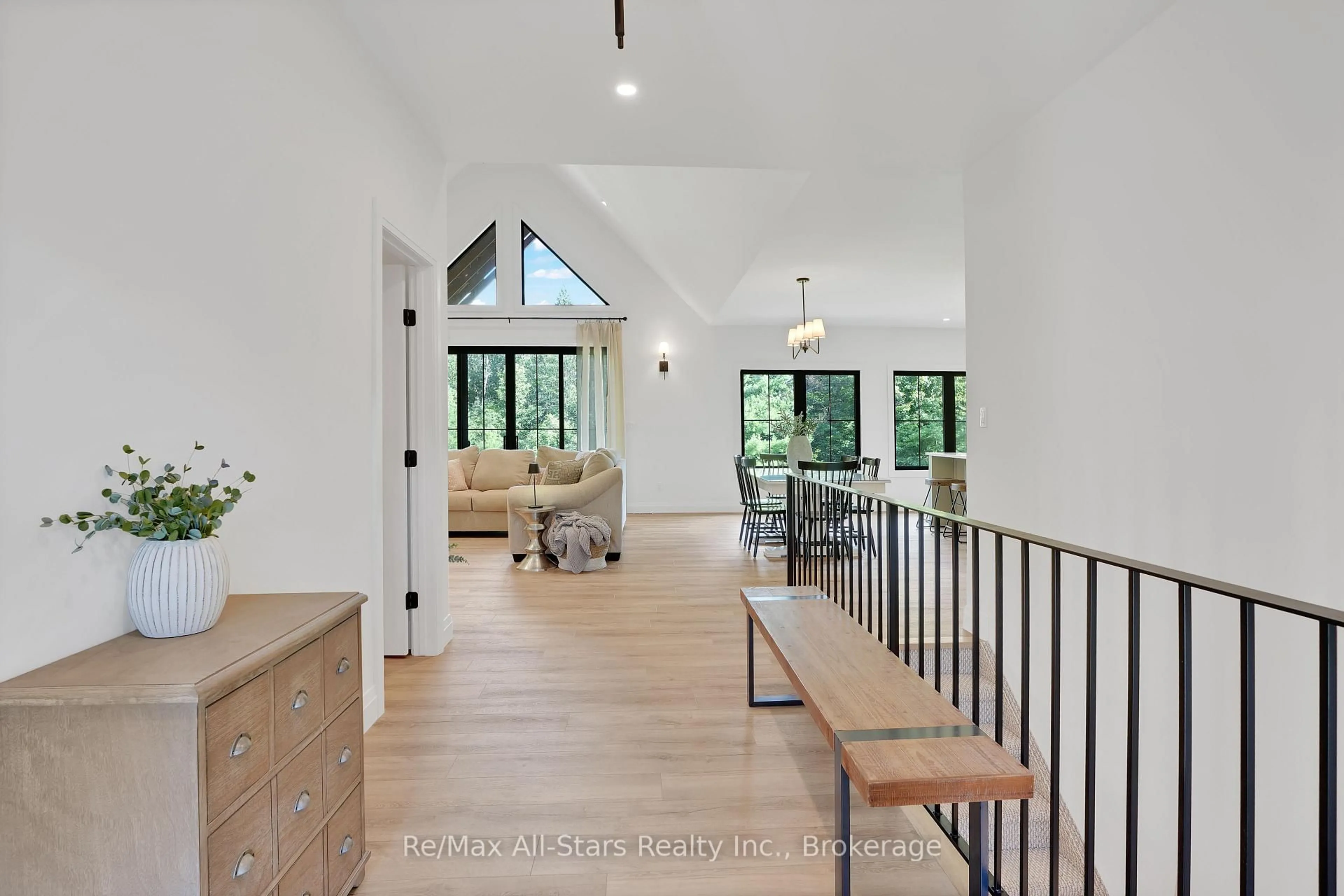 Indoor entryway for 210 White Valley Rd, Trent Lakes Ontario K0M 1A0