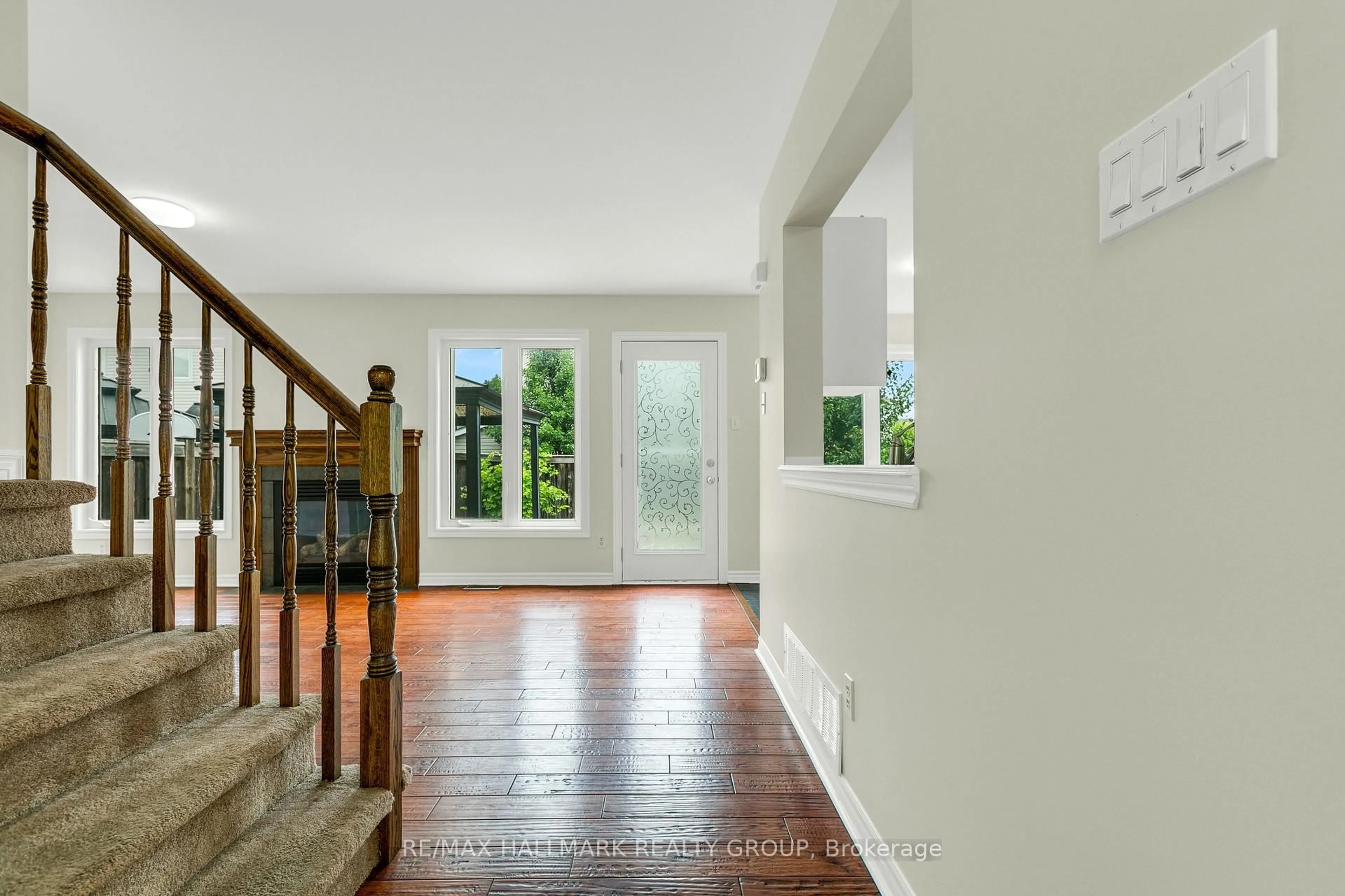 Indoor entryway for 3462 River Run Ave, Ottawa Ontario K2J 0R8