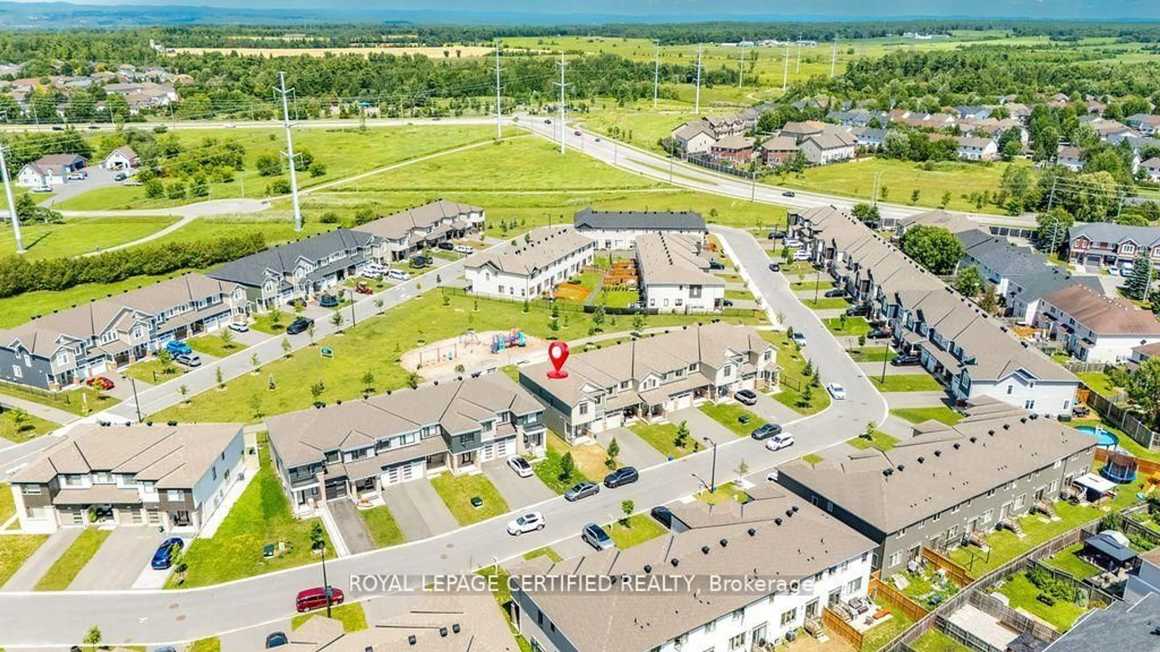 A pic from outside/outdoor area/front of a property/back of a property/a pic from drone, unknown for 2177 Winsome Terr, Orleans Ontario K4A 5N1