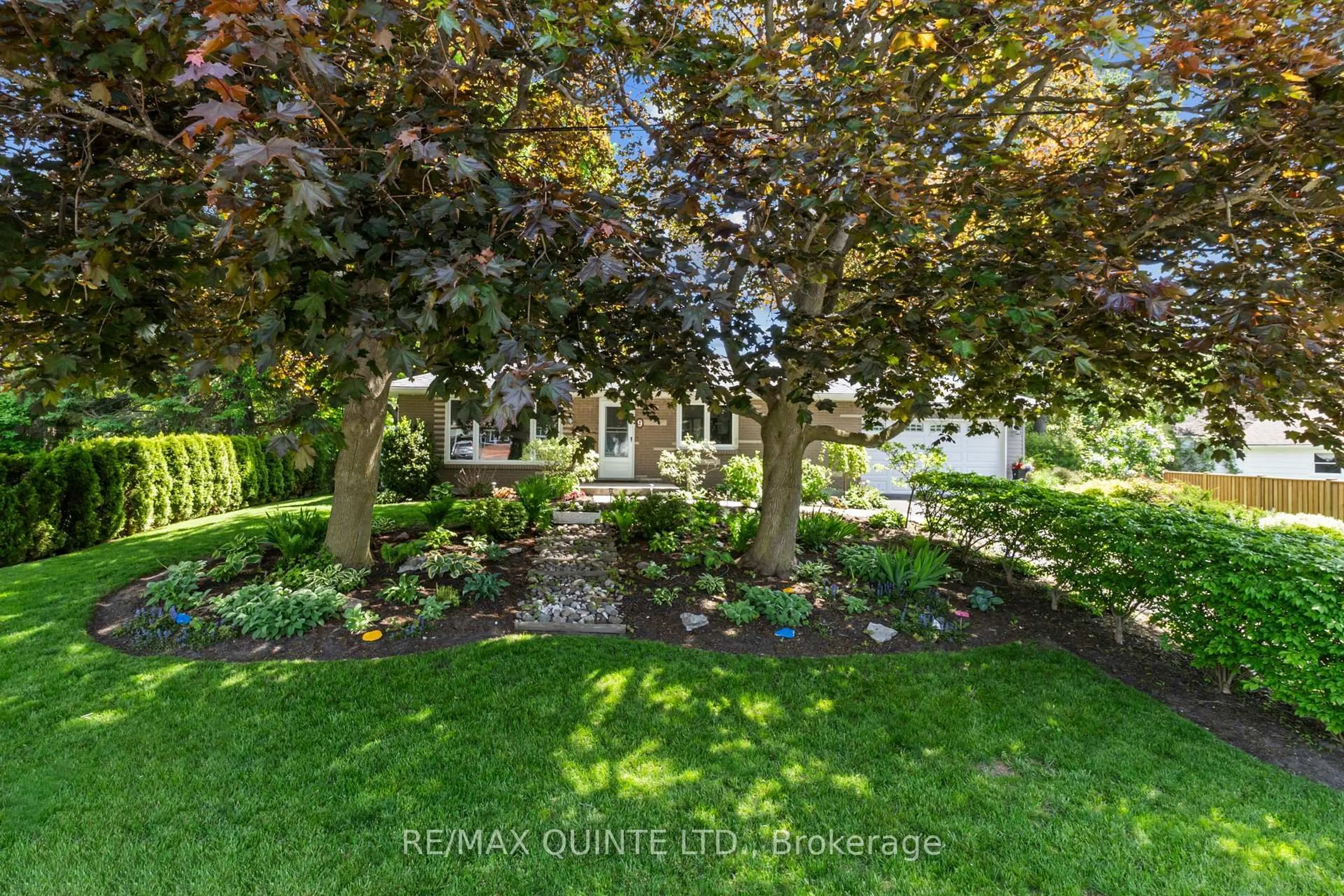 A pic from outside/outdoor area/front of a property/back of a property/a pic from drone, street for 9 Cheer Dr, Brighton Ontario K0K 1H0