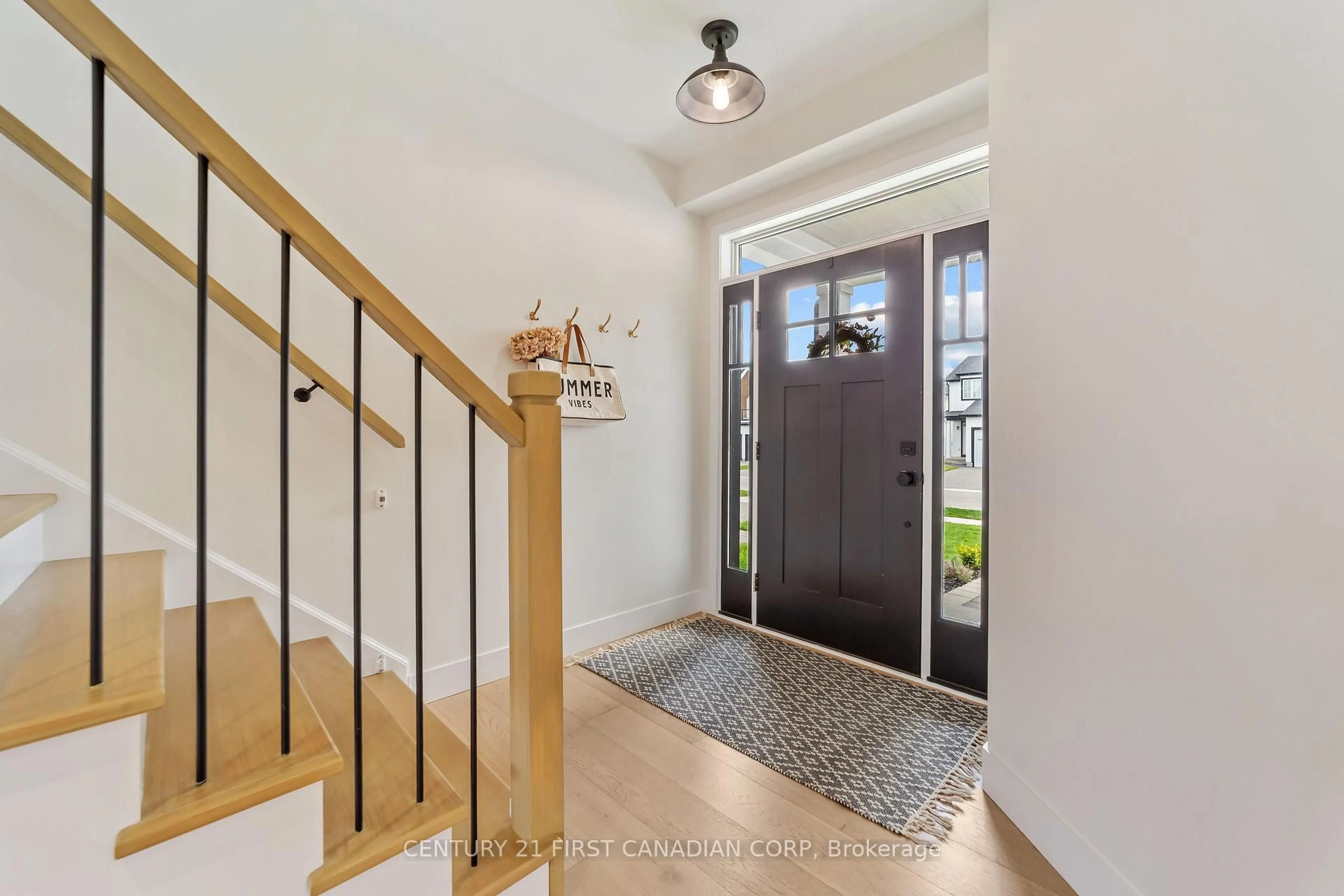 Indoor entryway for 3029 Heardcreek Tr, London North Ontario N6G 2S7