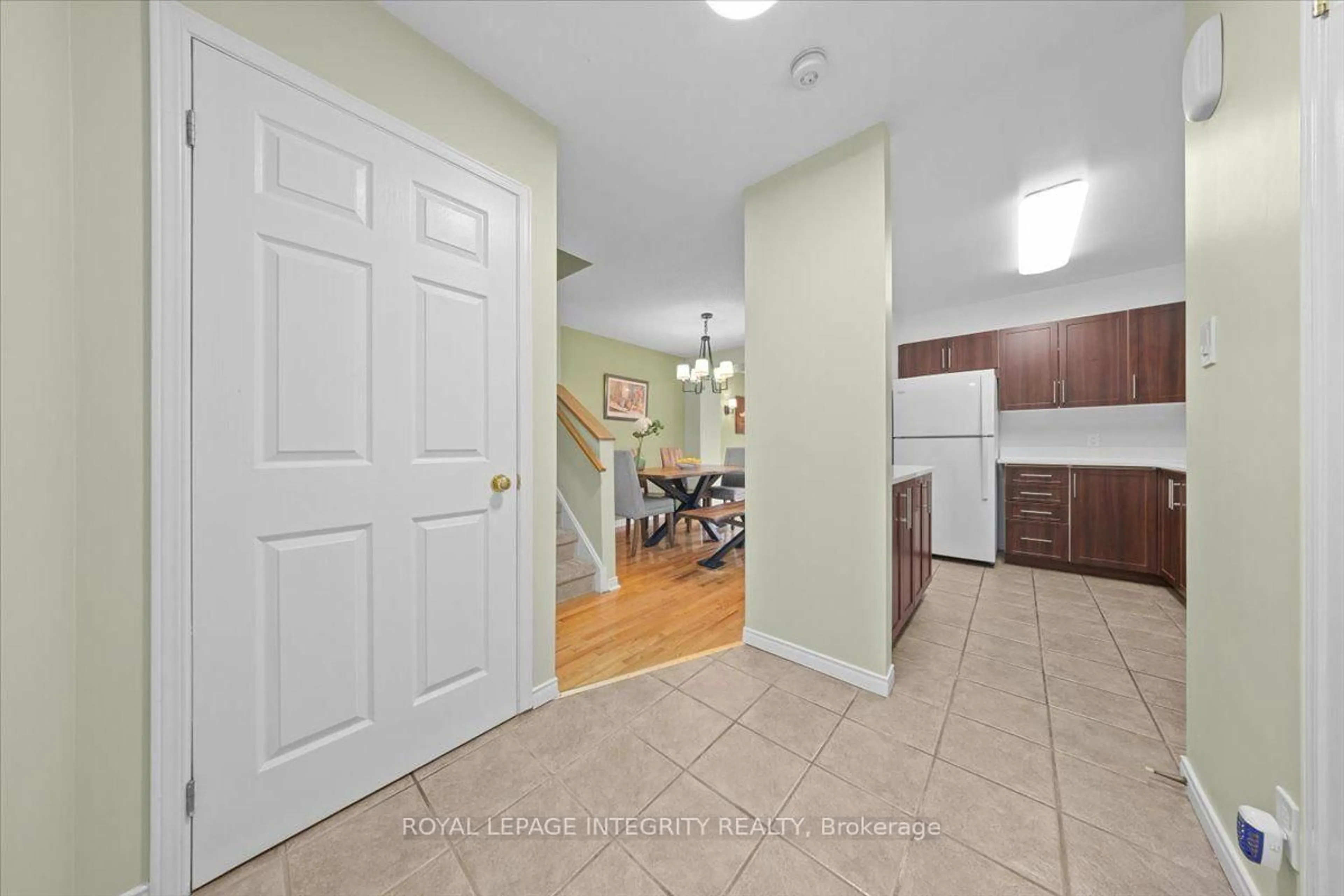 Unknown for 69 ROYAL FIELD Cres, Ottawa Ontario K2J 4C9