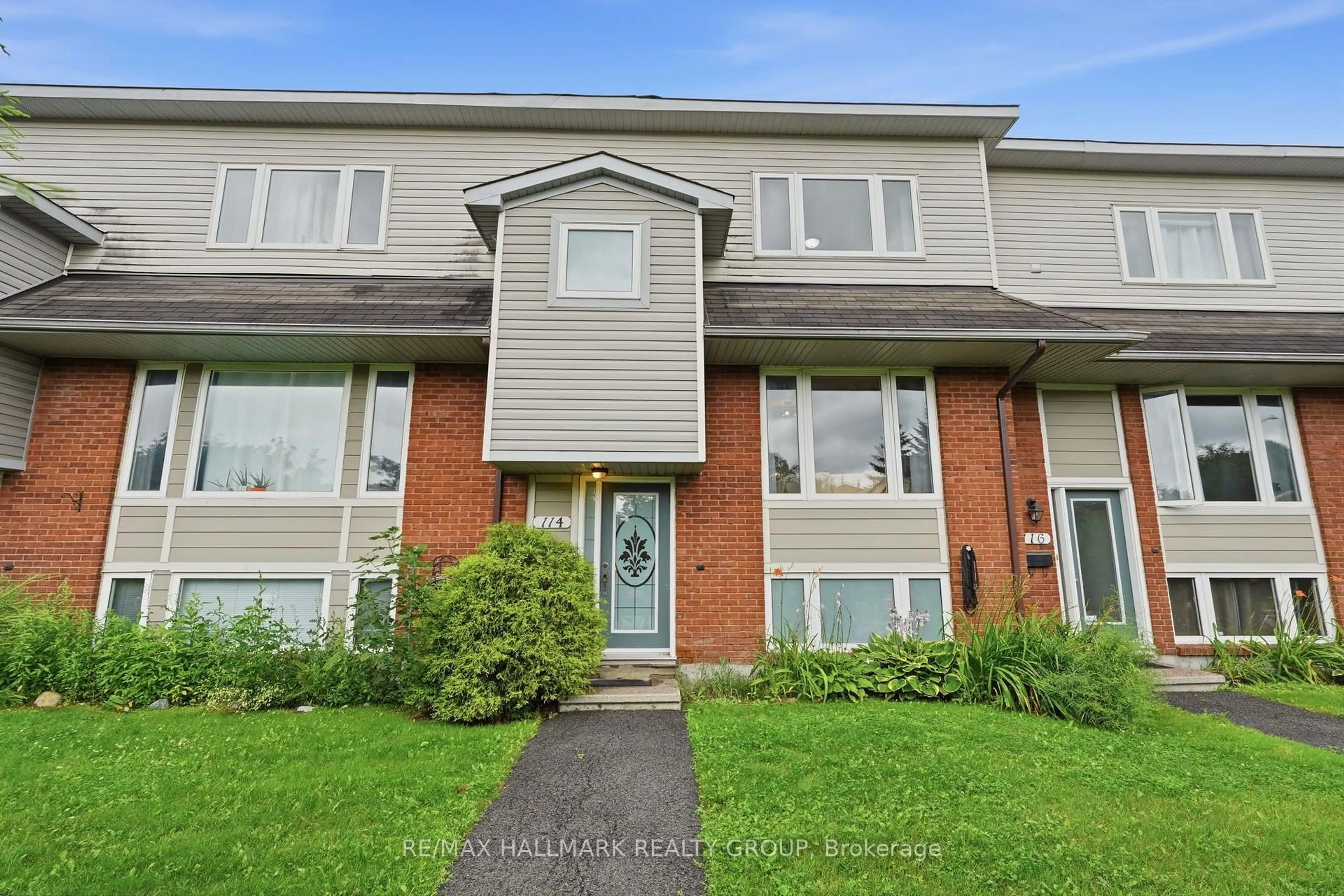 Unknown for 114 Monterey Dr, Ottawa Ontario K2H 7A8