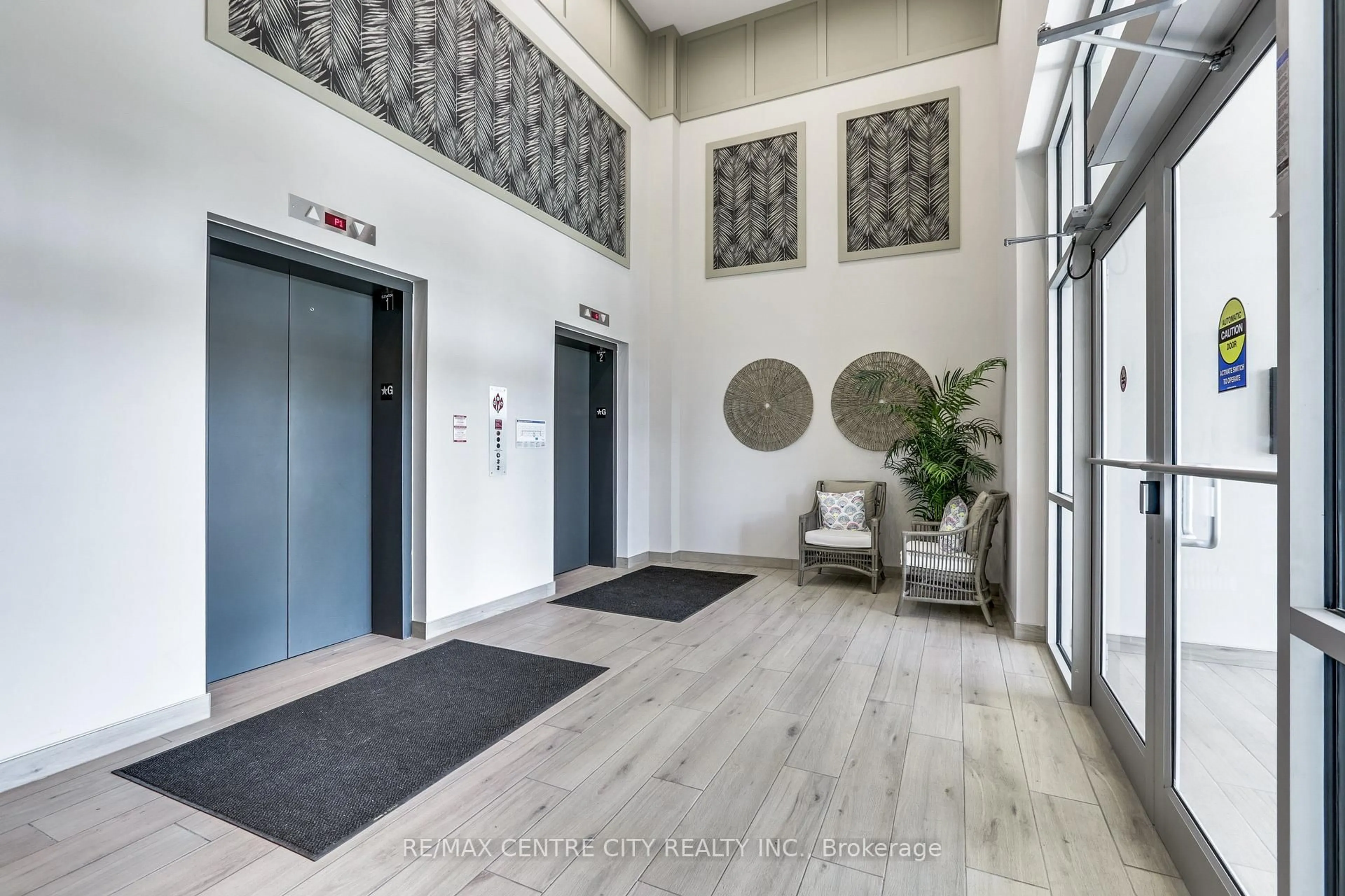 Indoor foyer for 100 The Prom #206, Central Elgin Ontario N5L 0B7
