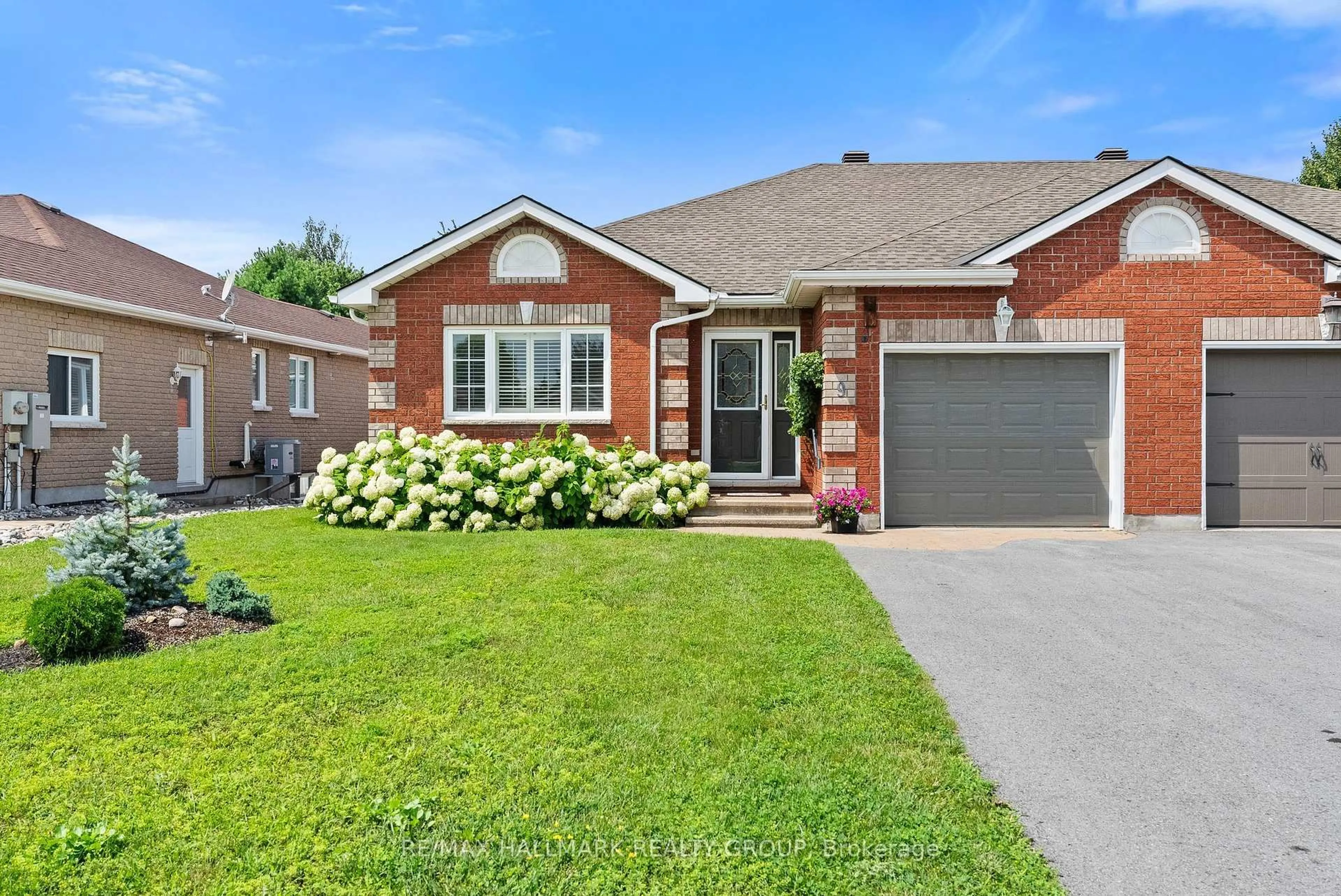 Home with brick exterior material, street for 9 Dr Gordon Cres, North Grenville Ontario K0G 1J0