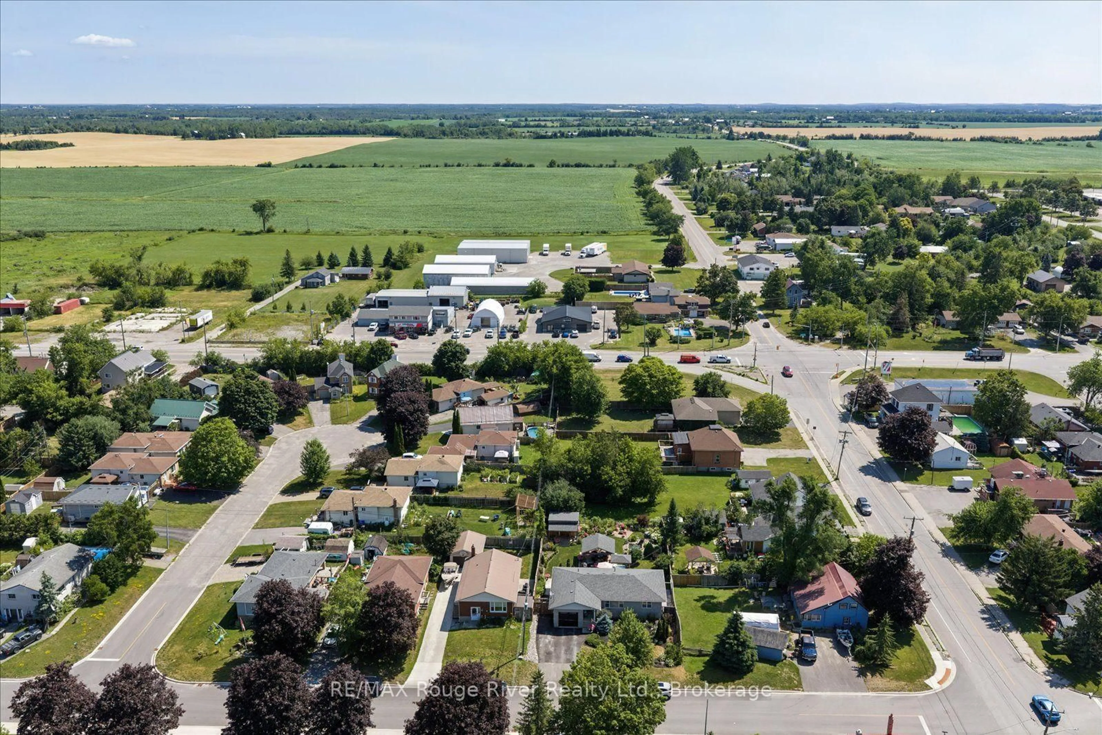 A pic from outside/outdoor area/front of a property/back of a property/a pic from drone, street for 8 St. James St, Kawartha Lakes Ontario K9V 1L8