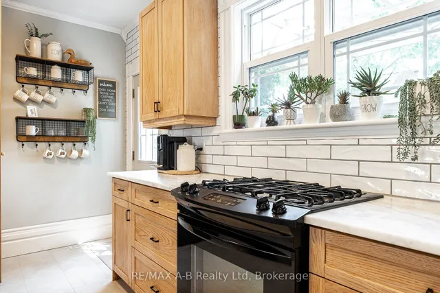 104 Ontario St, St. Marys 5