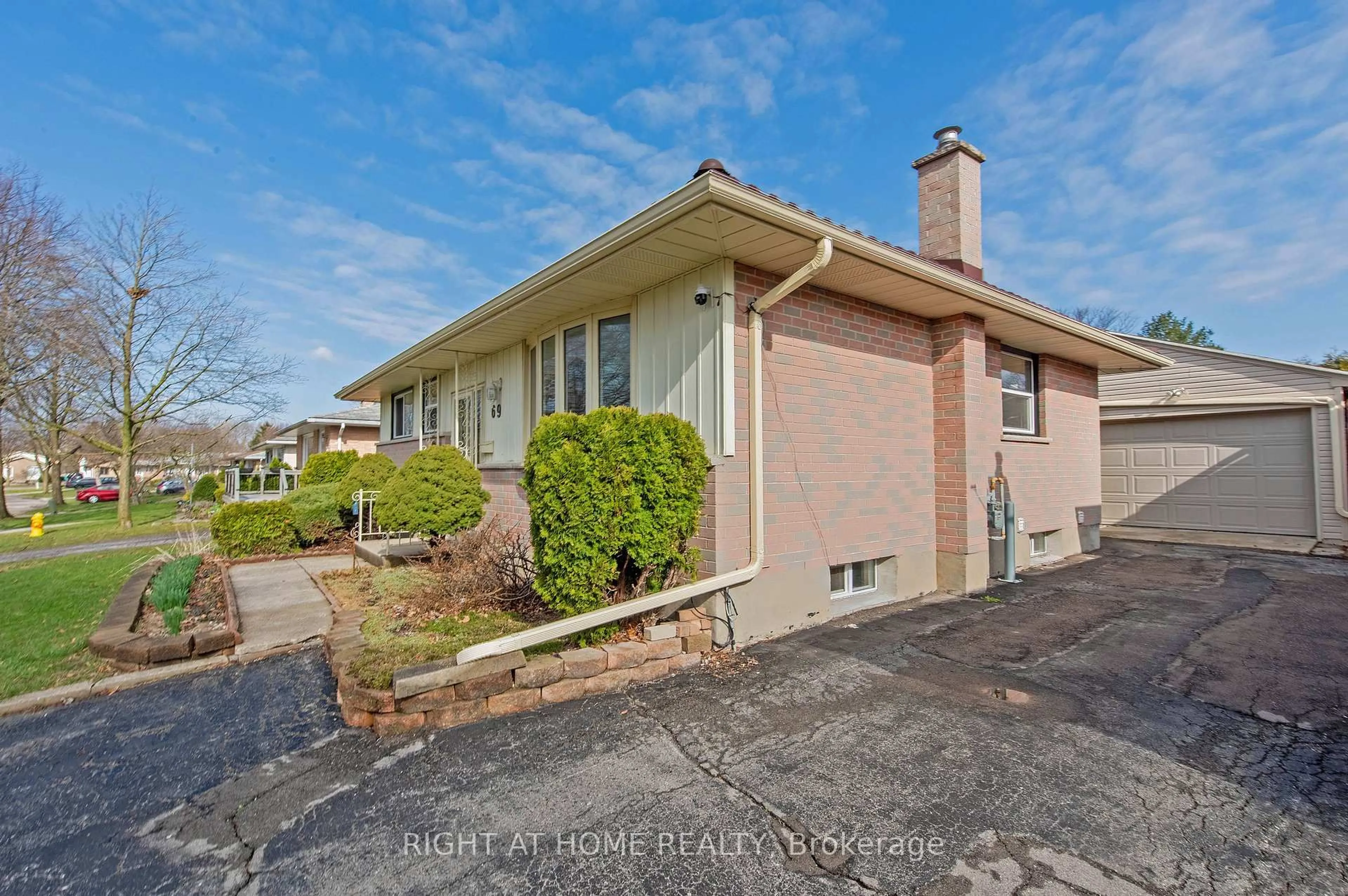 Unknown for 69 Alayne Cres, London South Ontario N6E 2A2