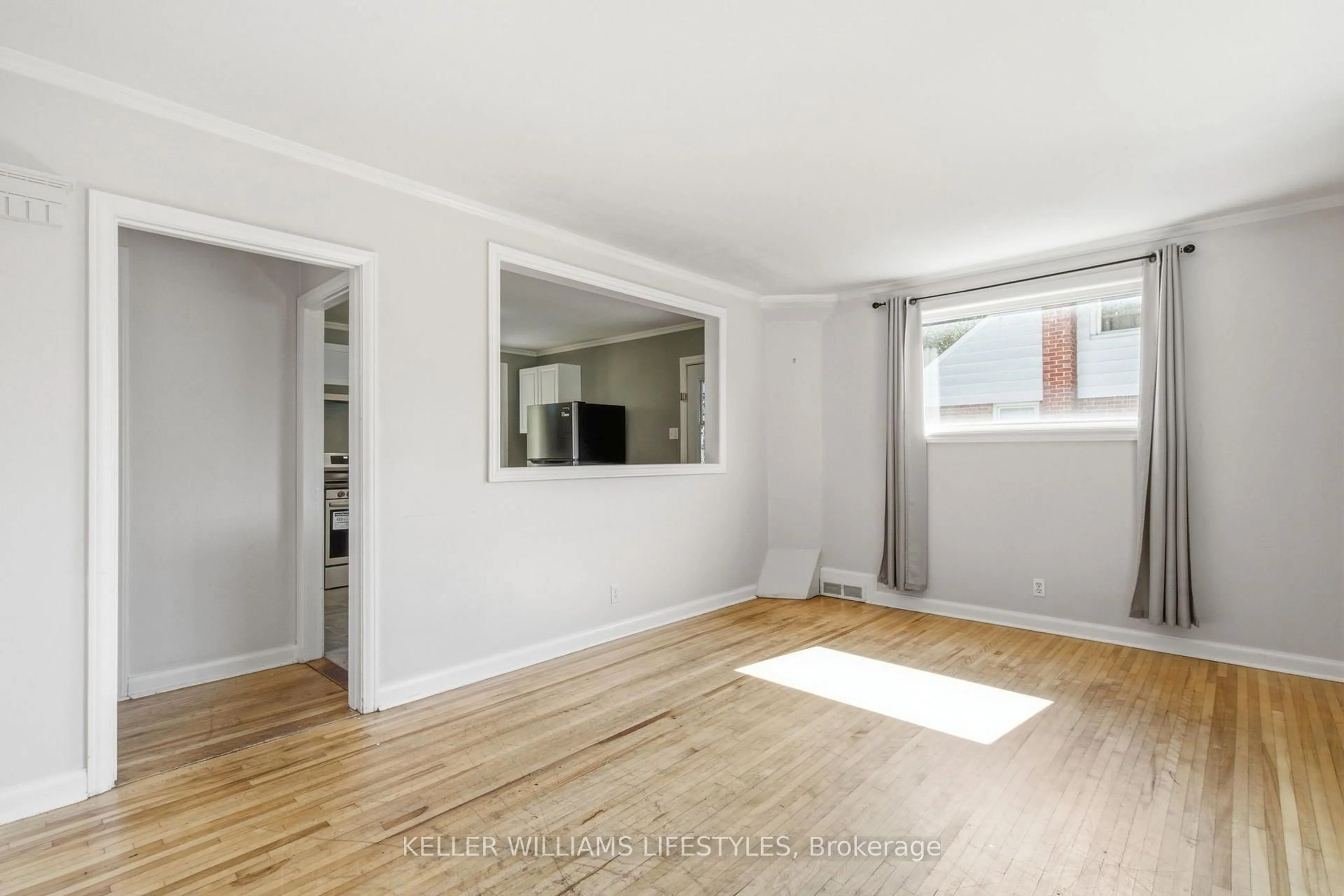 A pic of a room for 60 CHURCHILL Cres, St. Thomas Ontario N5R 1P5