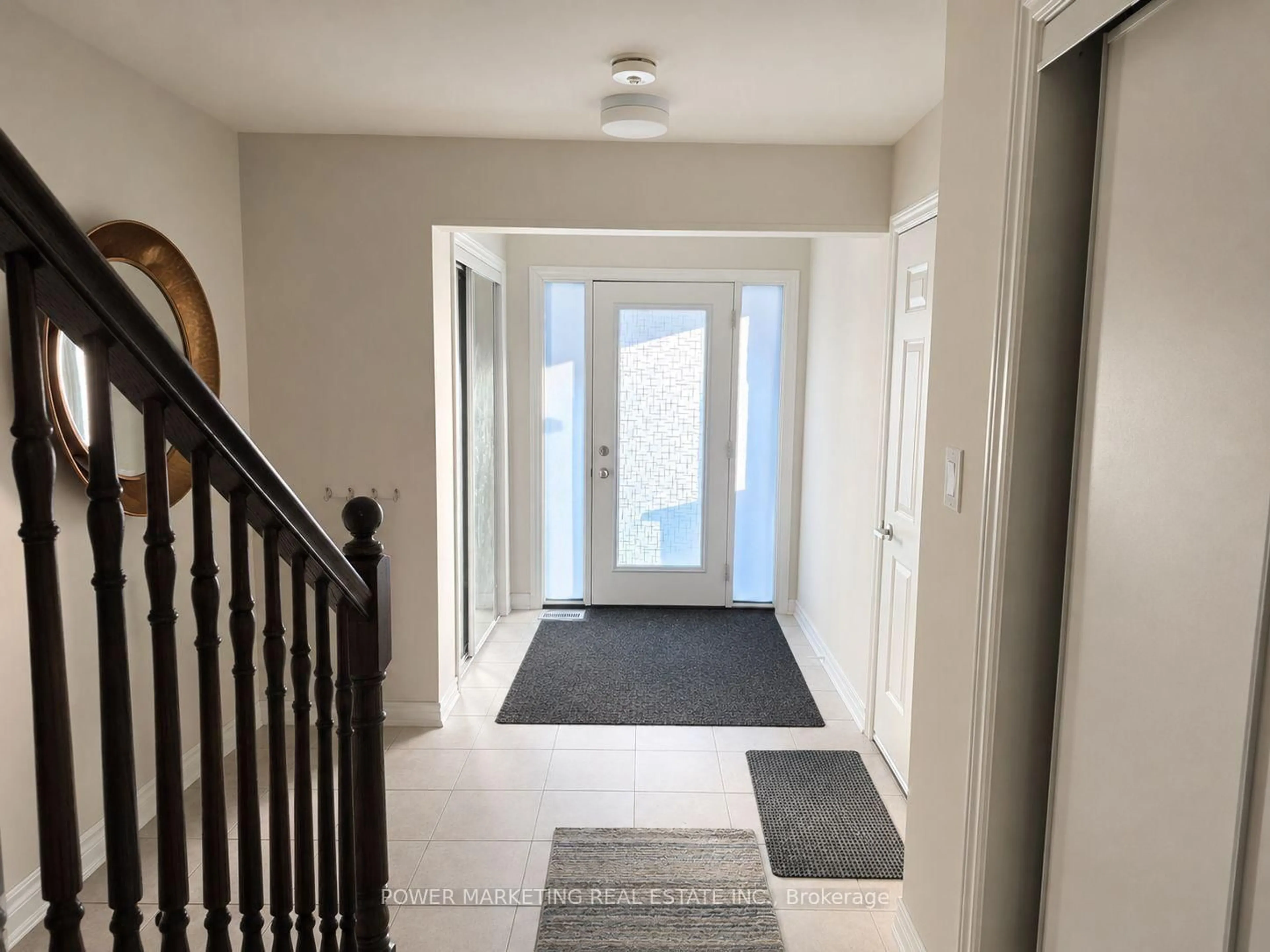Indoor entryway for 243 ATIMA Circ, Ottawa Ontario K2J 6T5