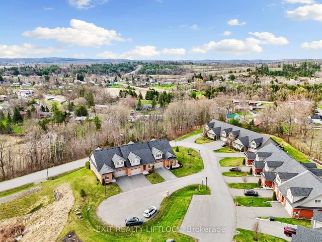 68 Blossom Crt #10, Trent Hills 4