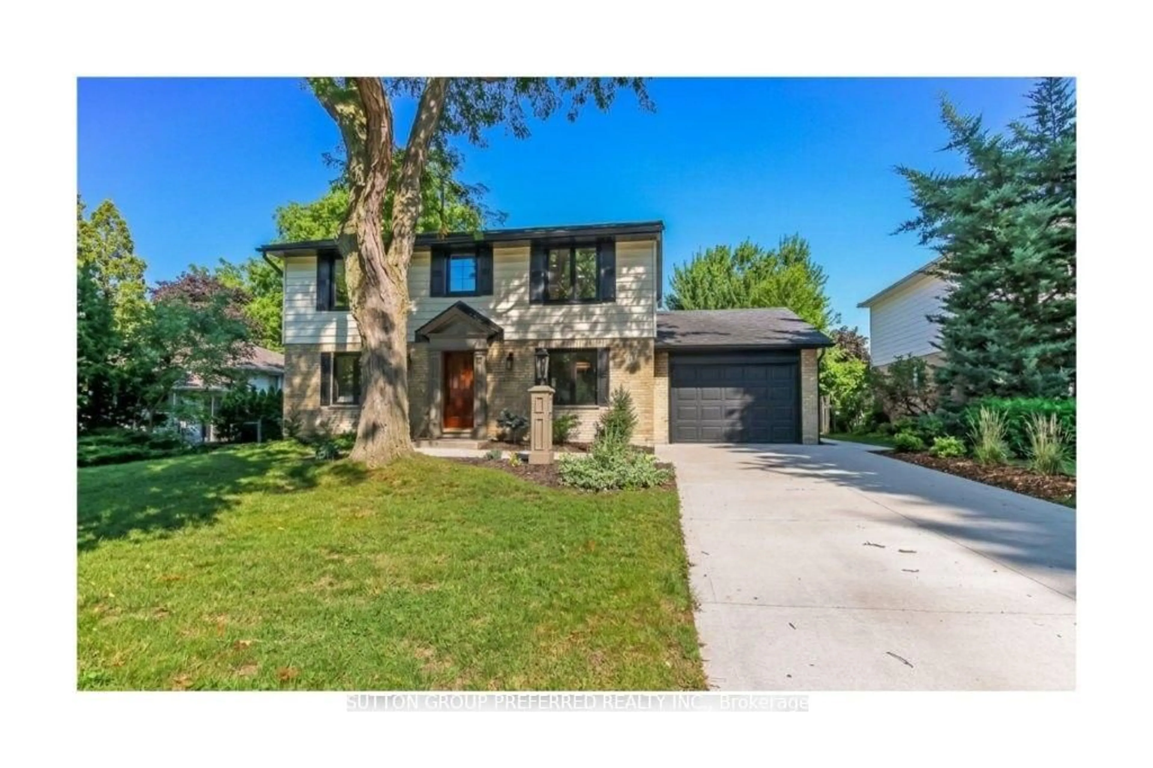 Home with brick exterior material, street for 54 Lloyd Manor Cres, London North Ontario N6H 3Z3