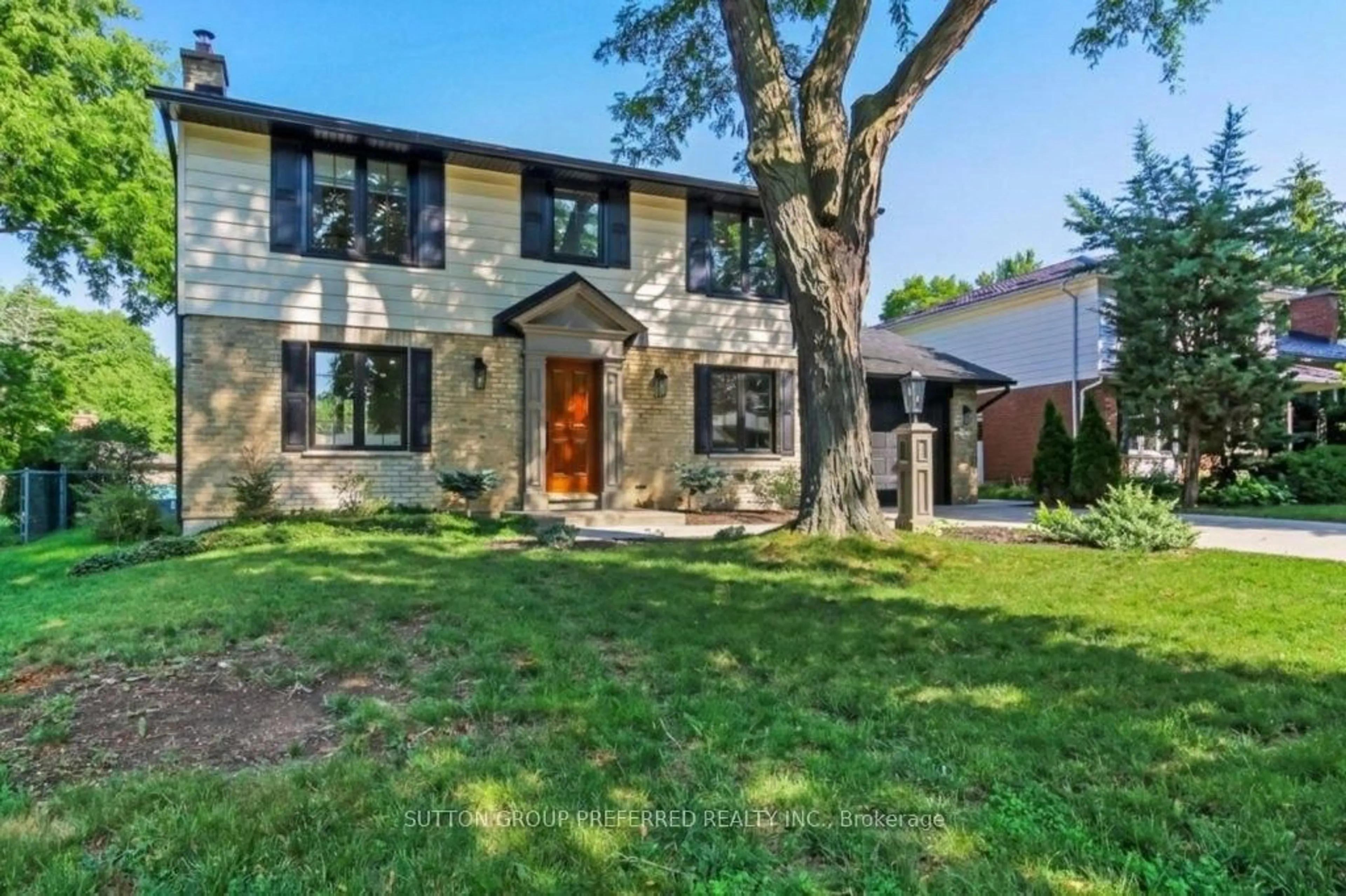 Home with brick exterior material, street for 54 Lloyd Manor Cres, London North Ontario N6H 3Z3