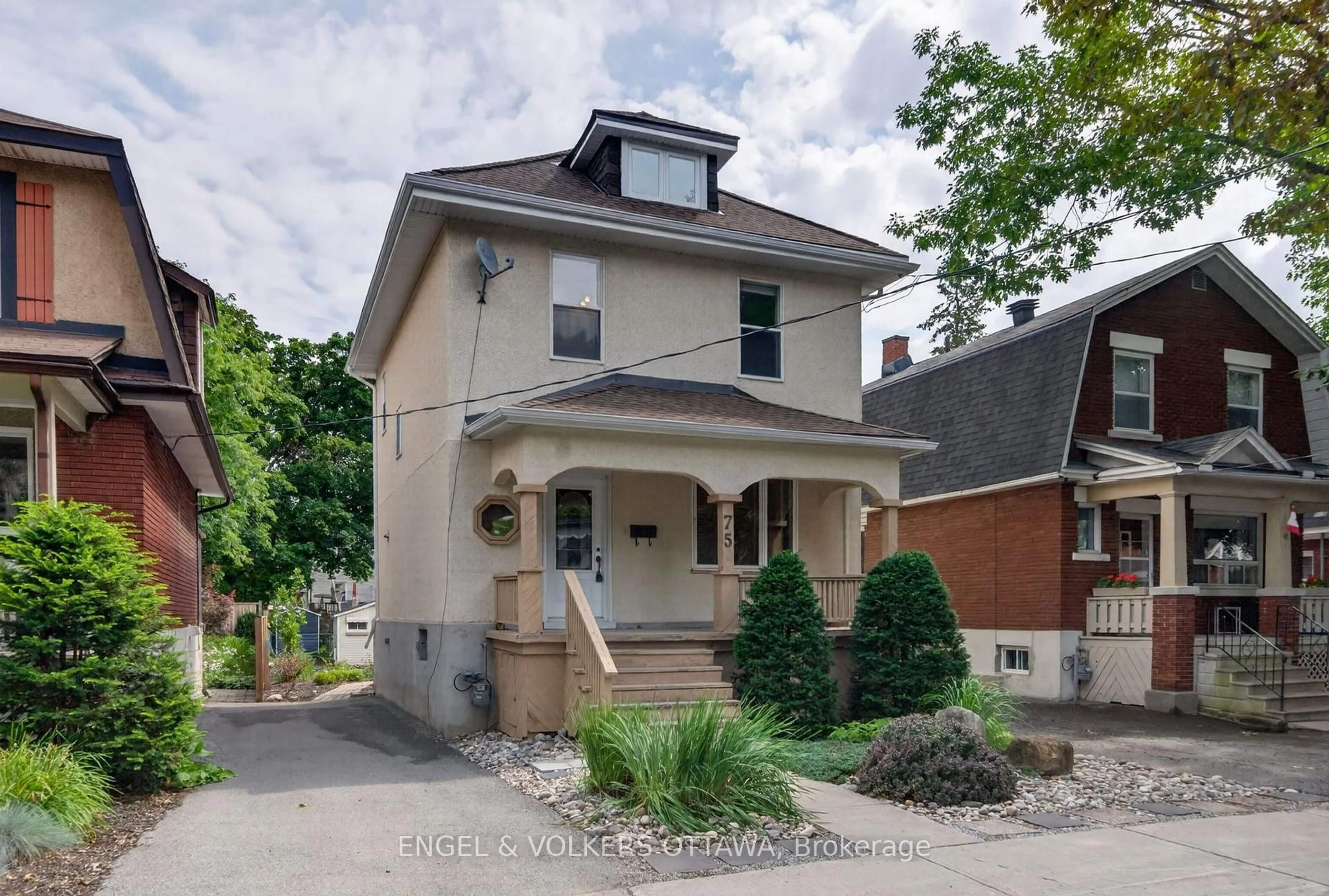 Home with brick exterior material, street for 75 Ross Ave, Ottawa Ontario K1Y 0N6