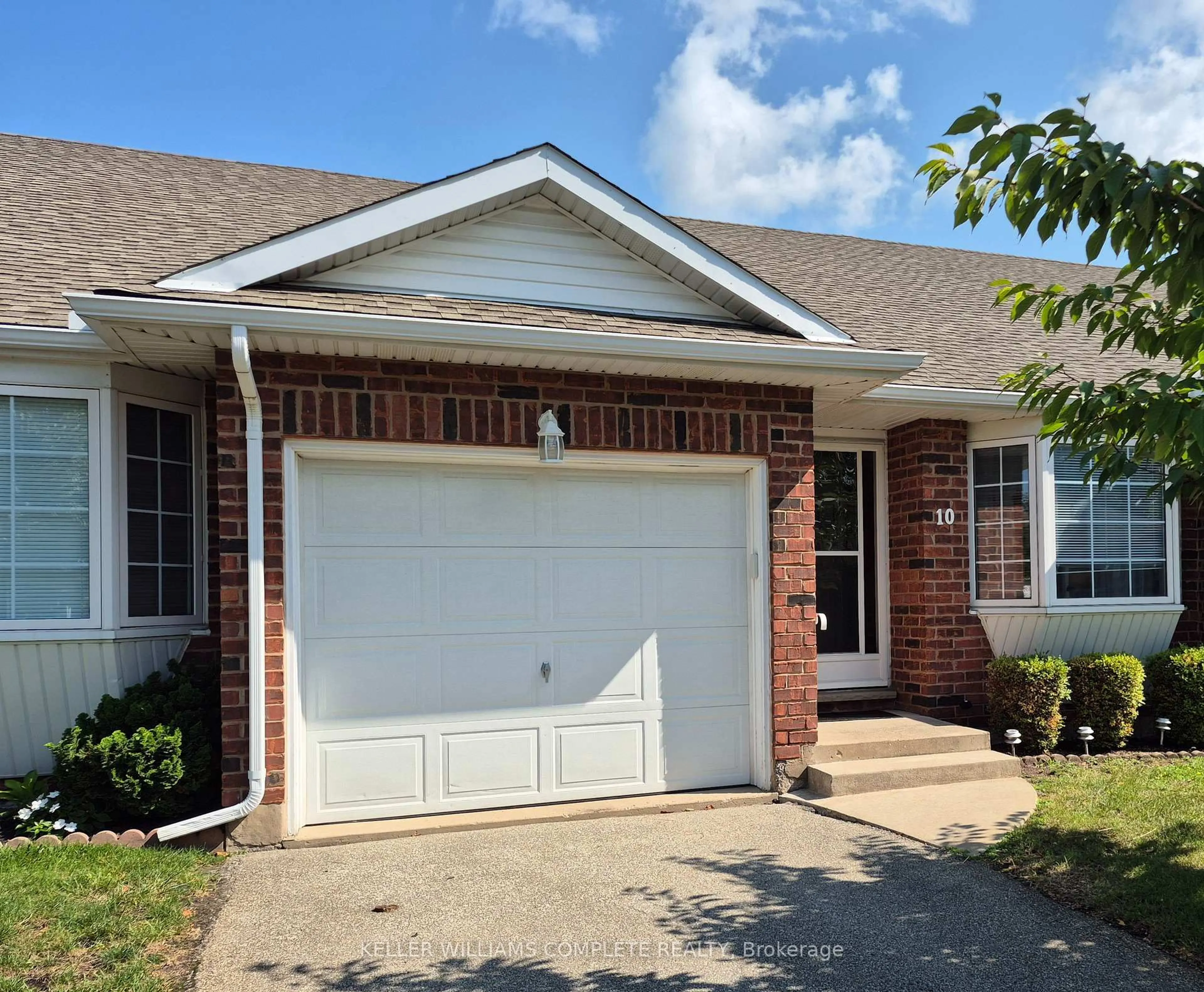 Home with brick exterior material, street for 162 FIRST St #10, Welland Ontario L3B 4S2