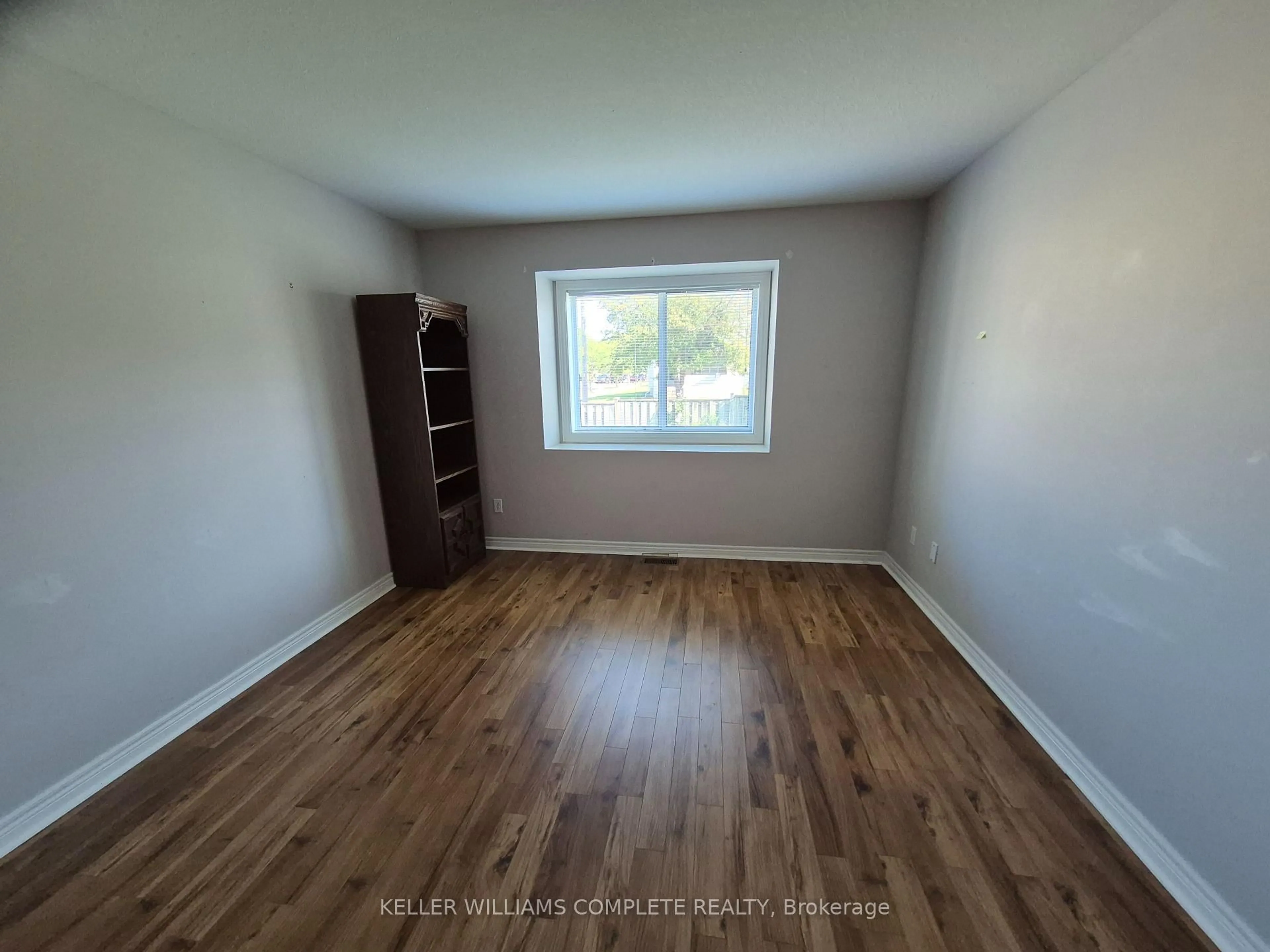 A pic of a room for 162 FIRST St #10, Welland Ontario L3B 4S2