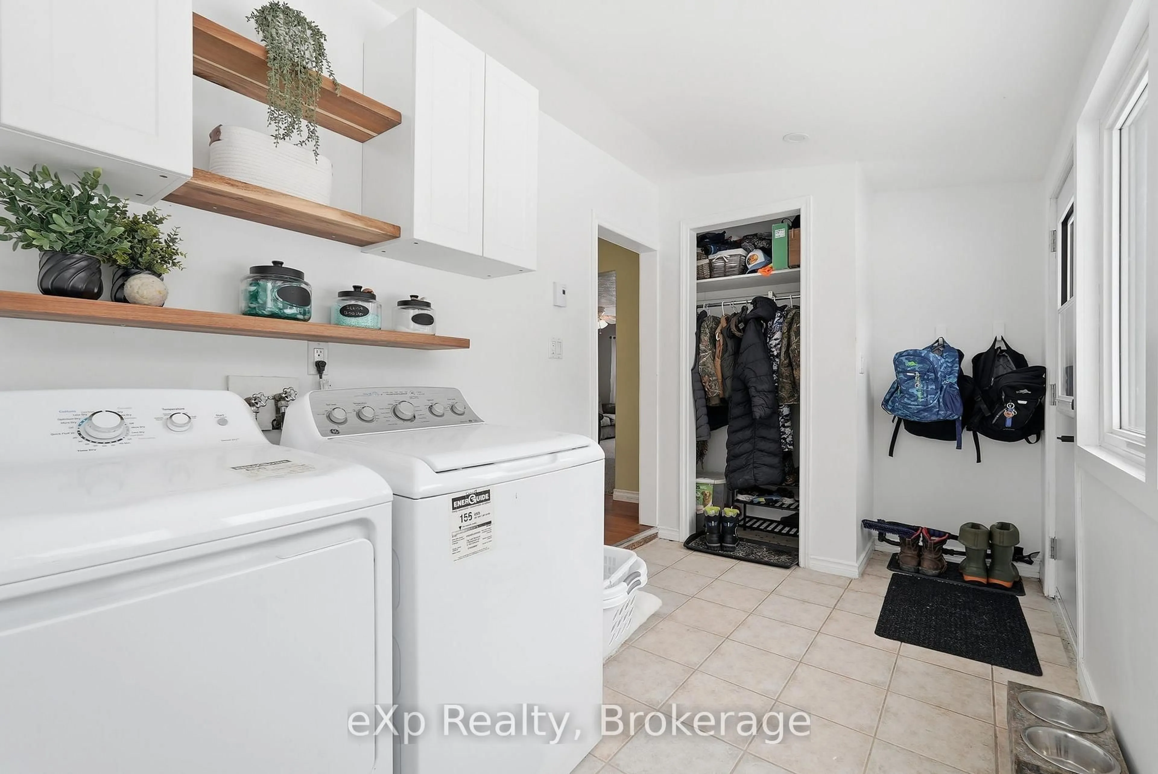 Laundry room for 361 William St, Wellington North Ontario N0G 2L3
