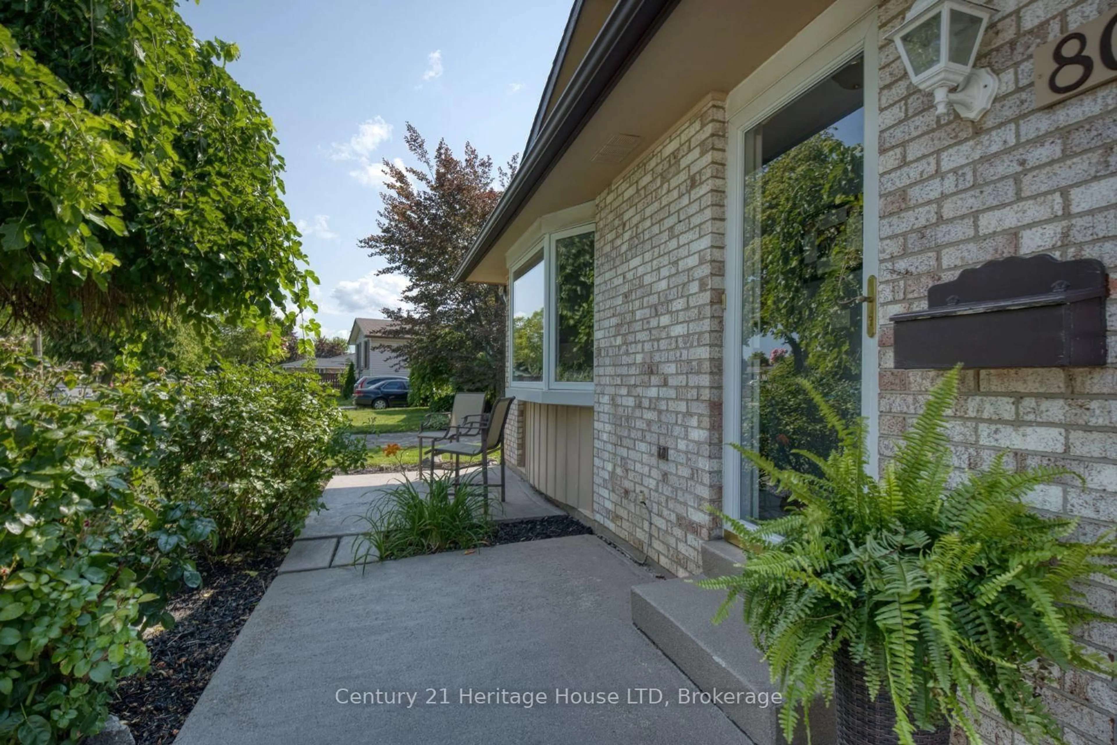 Unknown for 8086 Paddock Trail Dr, Niagara Falls Ontario L2H 1X3