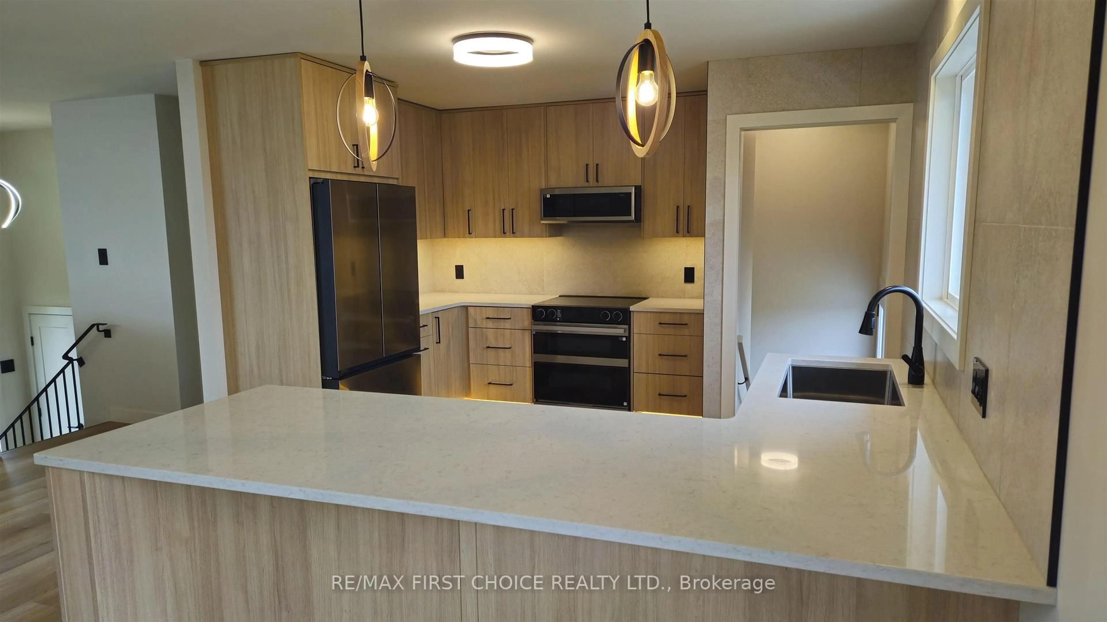 Open concept kitchen, unknown for 72 Brent St, Thunder Bay Ontario P7A 5T6