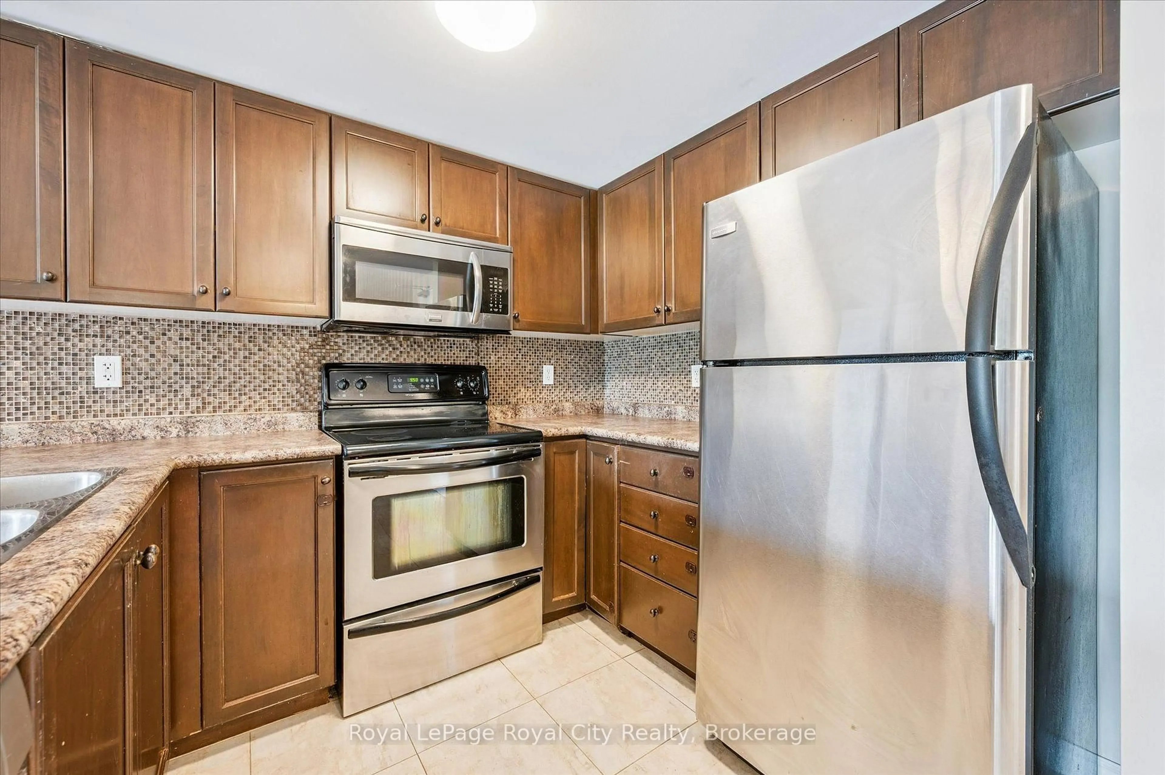 Standard kitchen, unknown for 37 Goodwin Dr #212, Guelph Ontario N1L 0E6