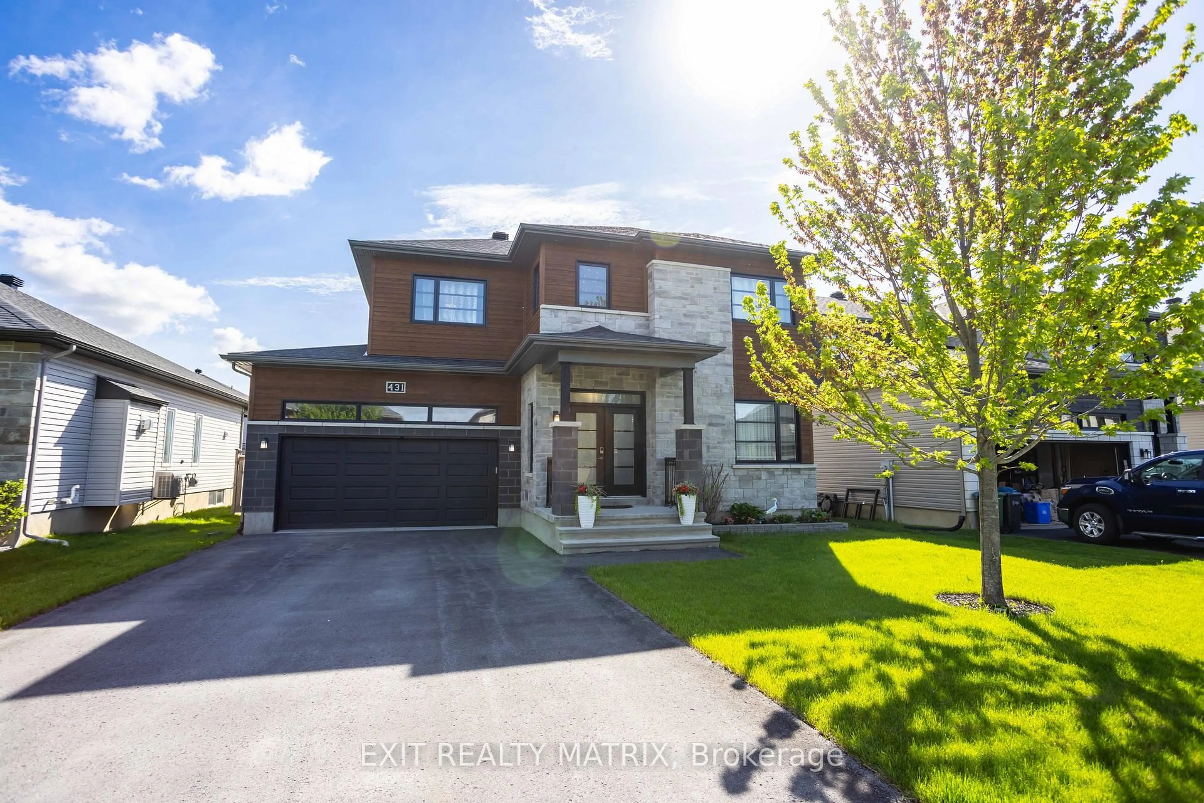 Home with brick exterior material, street for 431 Provence Ave, Russell Ontario K0A 1W0