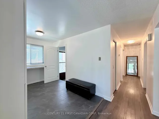 74 Tumbleweed Cres, London South 3