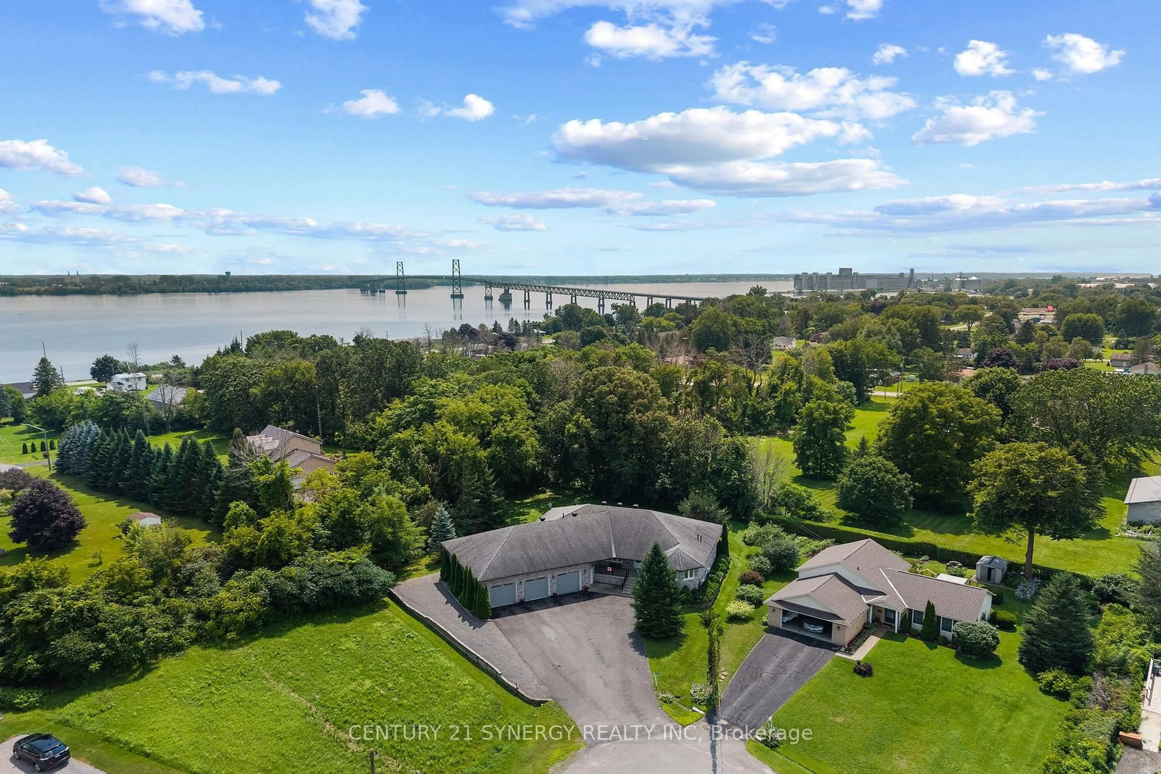 A pic from outside/outdoor area/front of a property/back of a property/a pic from drone, water/lake/river/ocean view for 21 Holly Dr, Edwardsburgh/Cardinal Ontario K0E 1T1