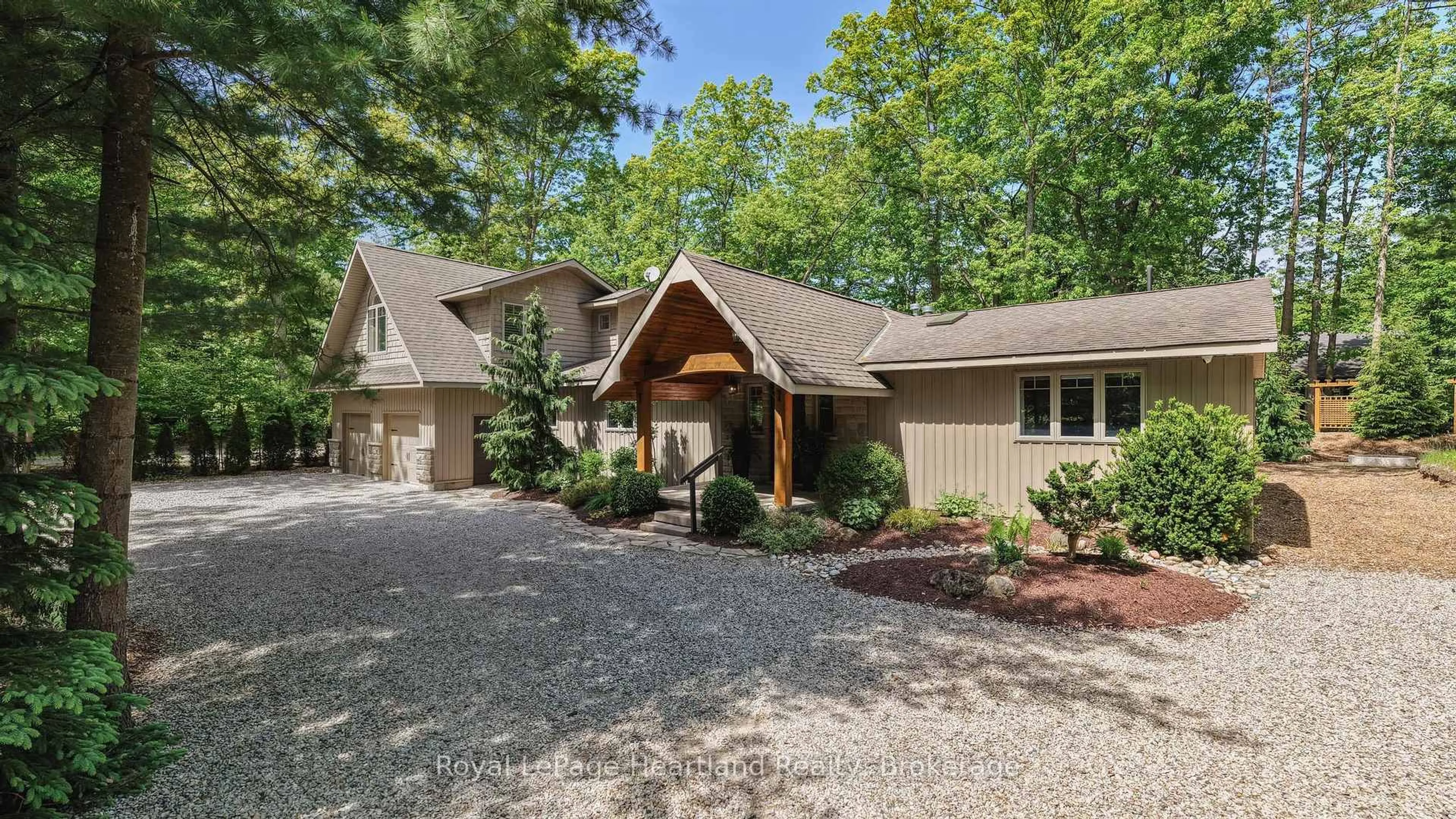 Home with brick exterior material, unknown for 10308 BEACH O' PINES Rd, Lambton Shores Ontario N0M 1T0