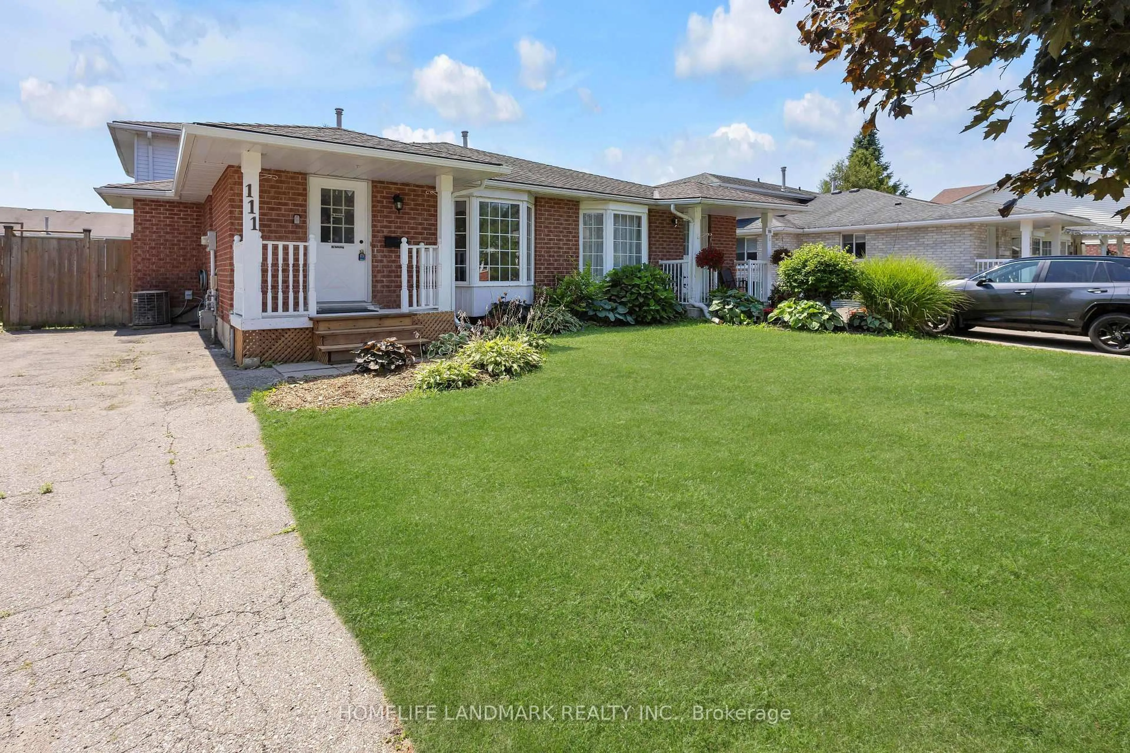 A pic from outside/outdoor area/front of a property/back of a property/a pic from drone, street for 111 OPRINGTON Crt, Kitchener Ontario N2N 3E2
