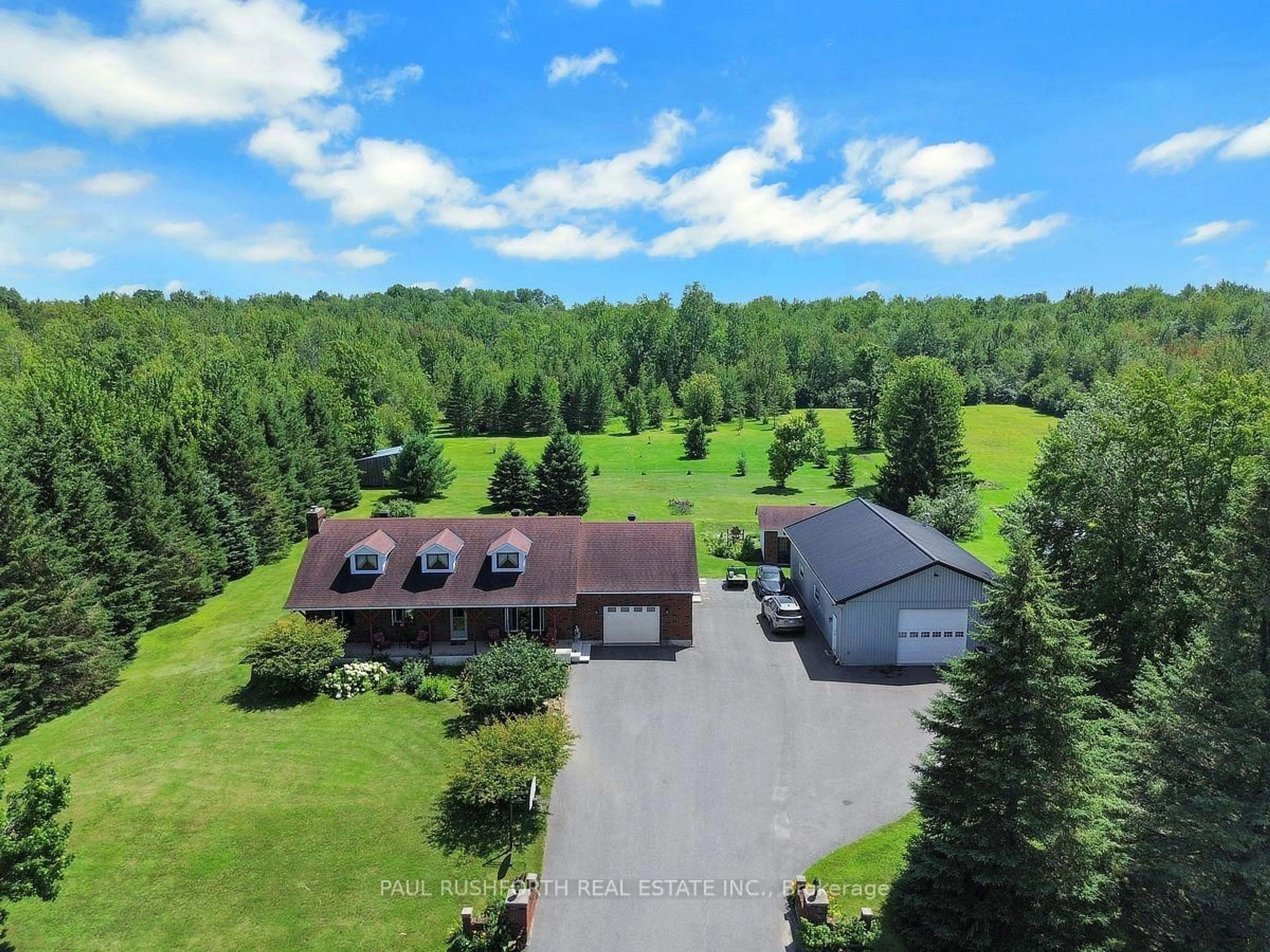 A pic from outside/outdoor area/front of a property/back of a property/a pic from drone, unknown for 2362 Russland Rd, Russell Ontario K0A 3H0