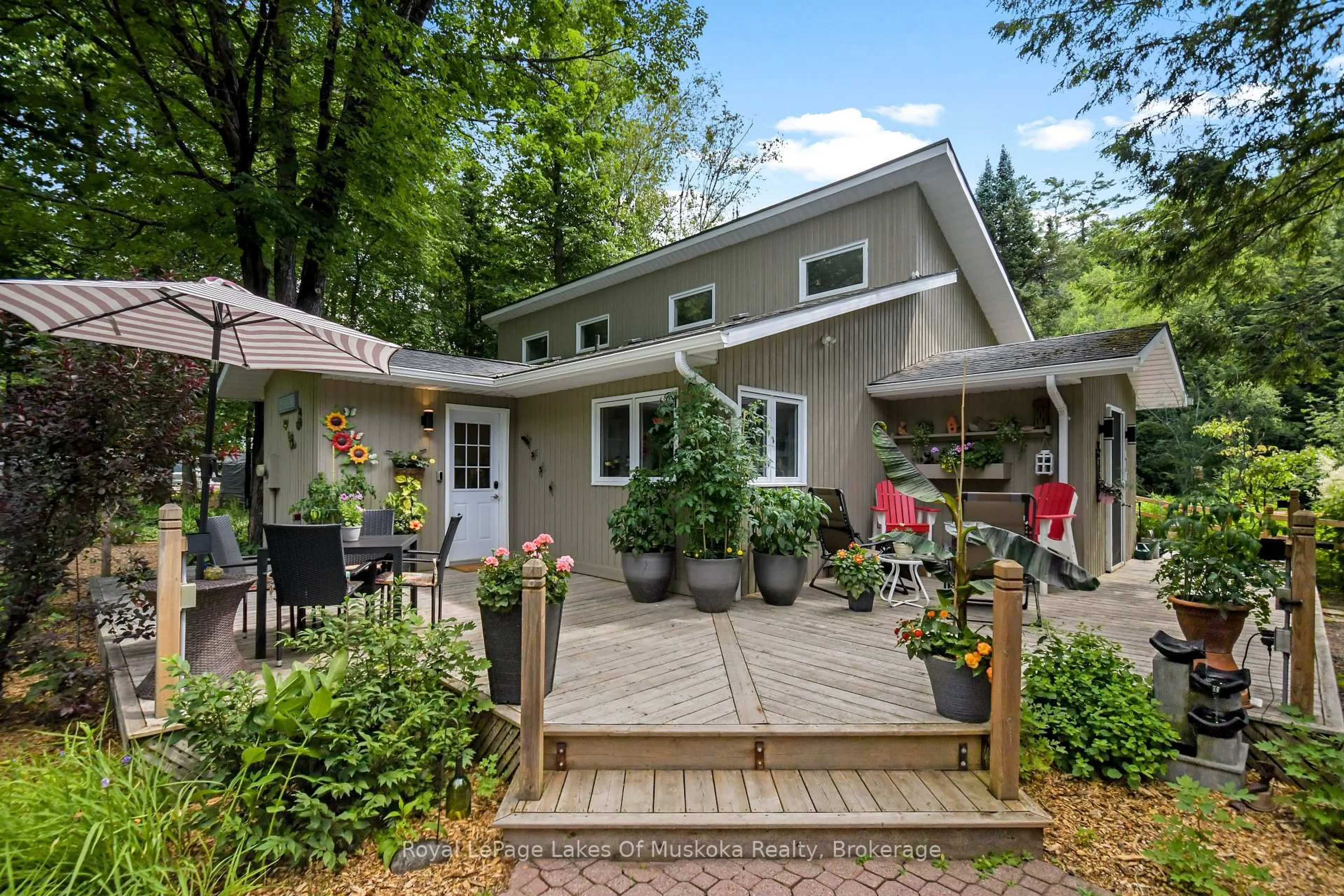 Patio, unknown for 15 Summer Lane, Bracebridge Ontario P1L 0G6