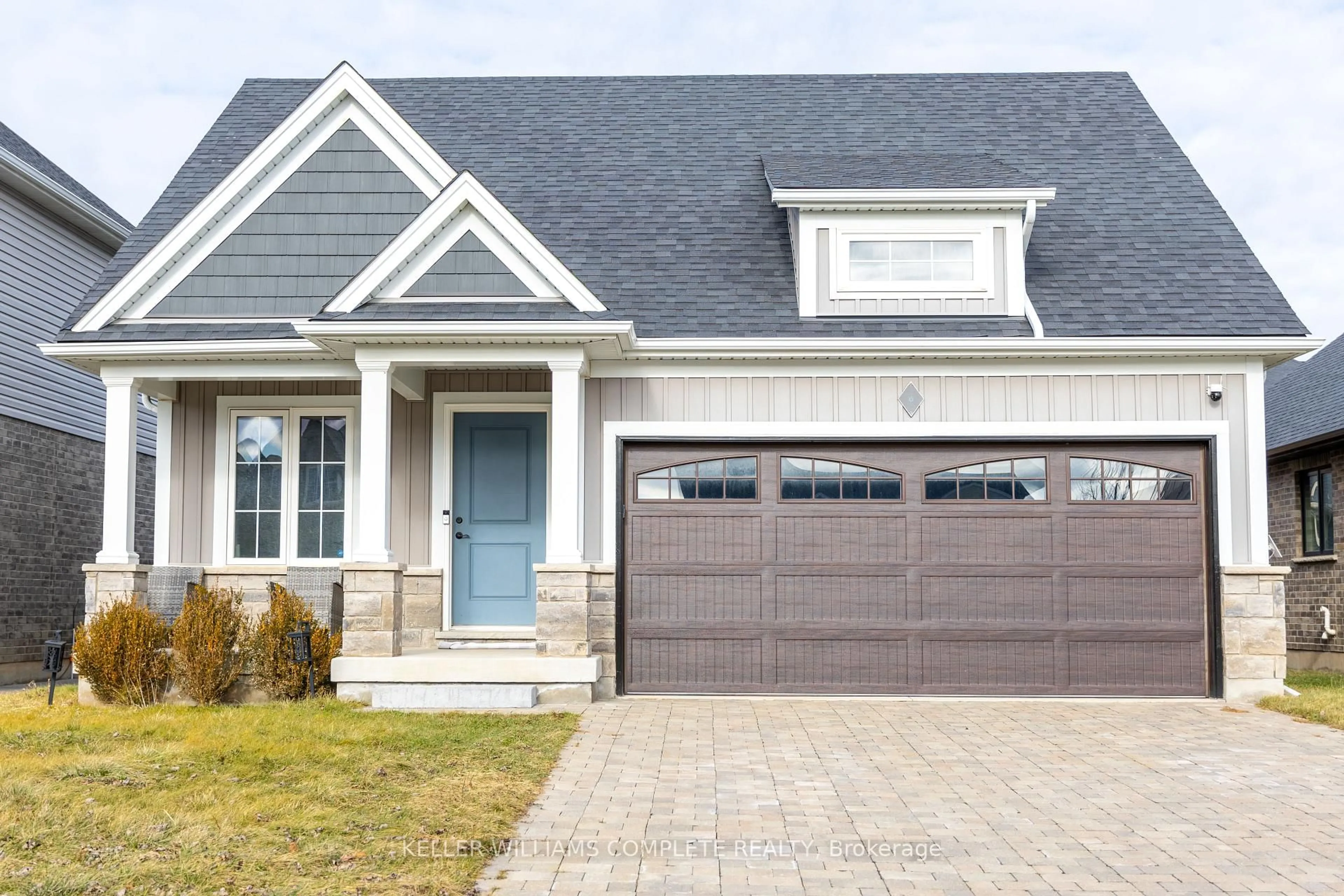 Home with vinyl exterior material, street for 18 Secord St, Thorold Ontario L0S 1K0