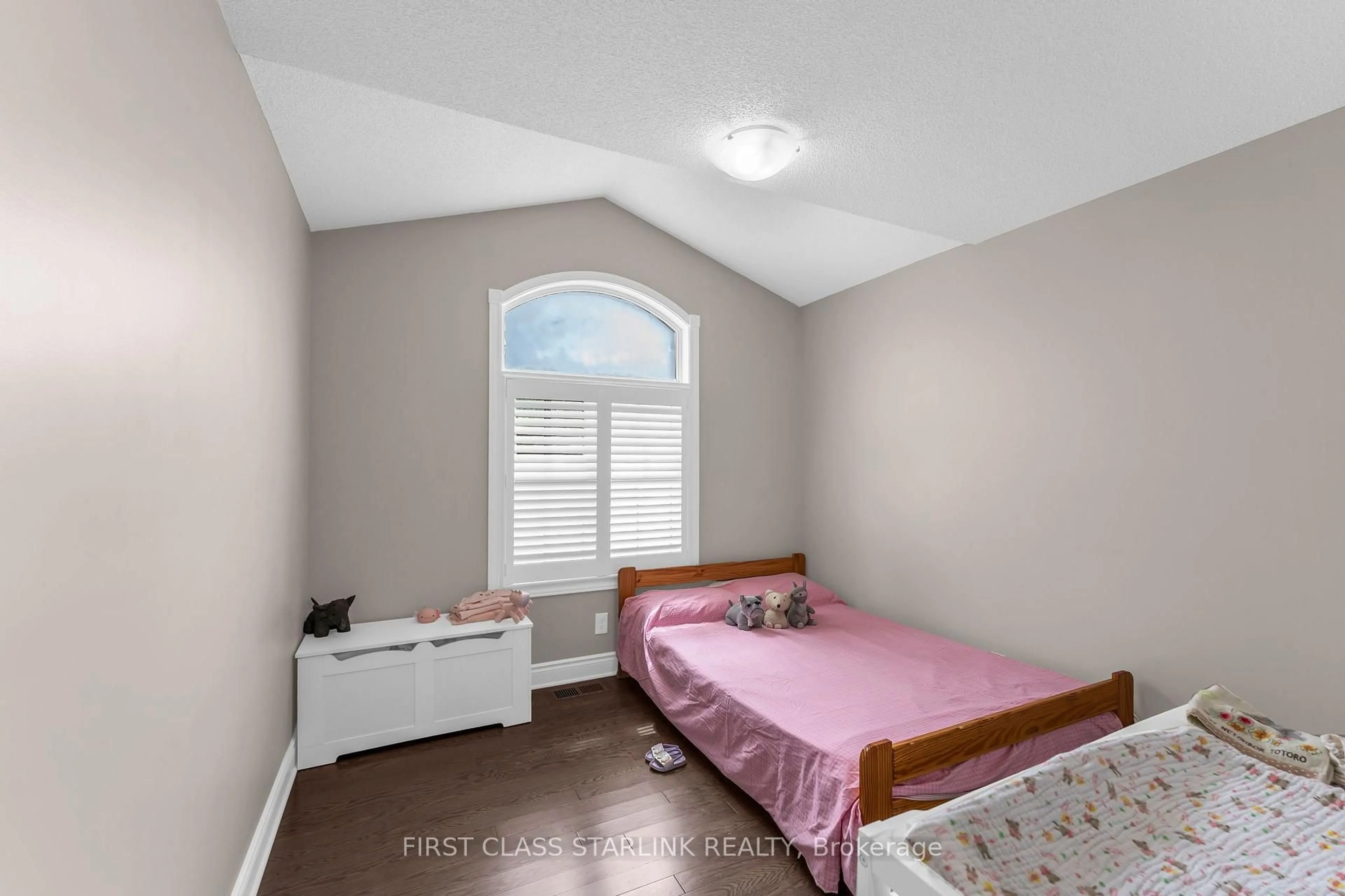 A pic of a room for 1740 Reginald Bart Dr, Kingston Ontario K7K 7J9