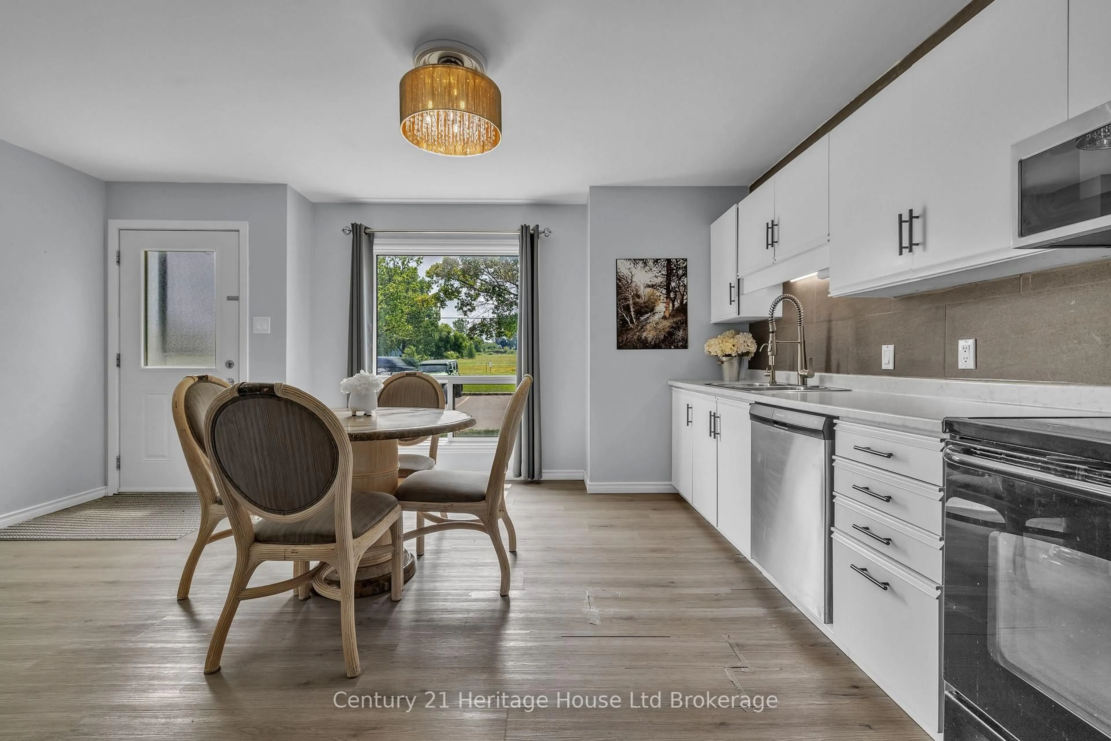 Open concept kitchen, unknown for 863 Parkinson Rd #7, Woodstock Ontario N4S 8S7