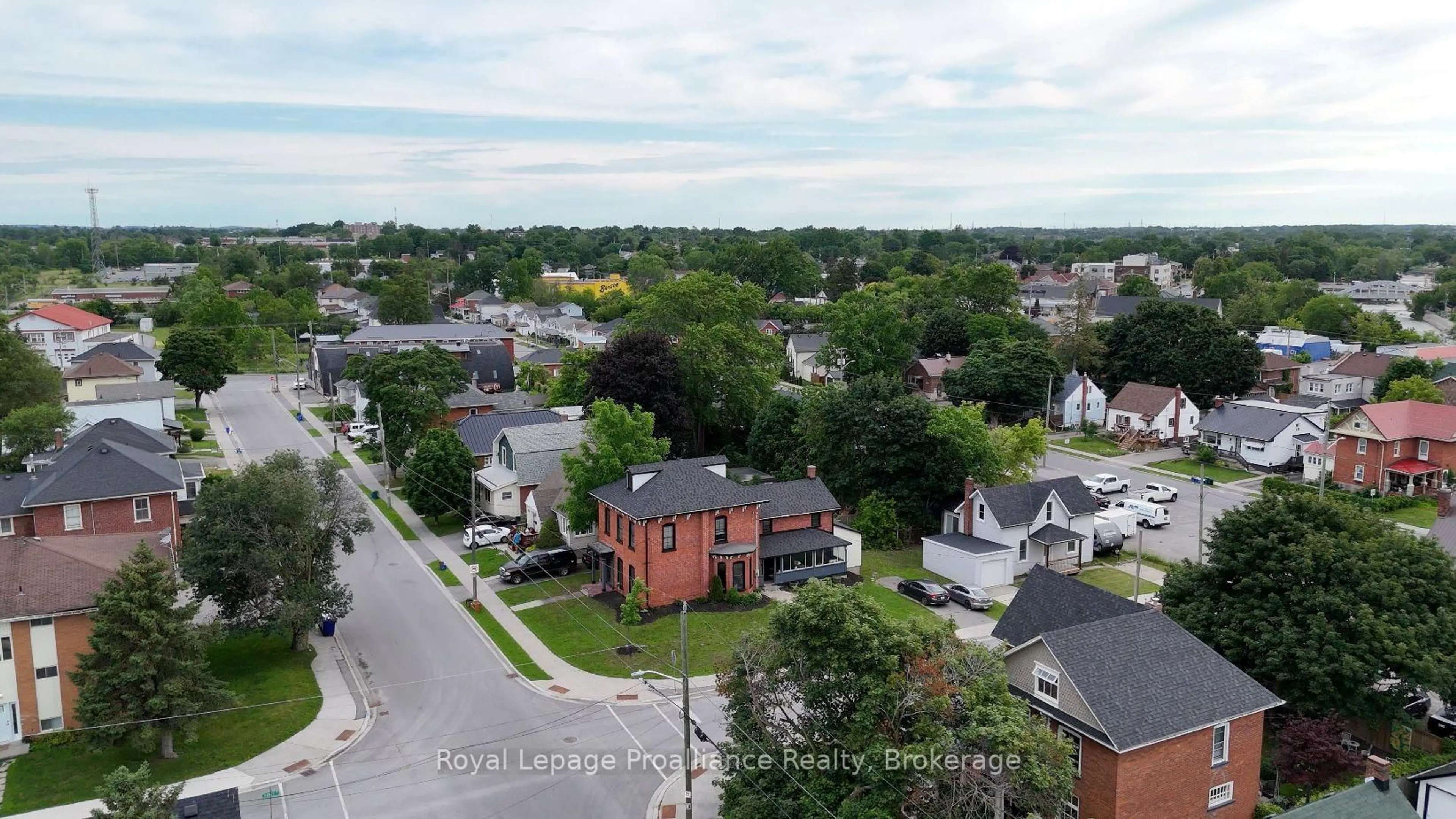A pic from outside/outdoor area/front of a property/back of a property/a pic from drone, street for 83 Cedar St, Belleville Ontario K8P 3M3
