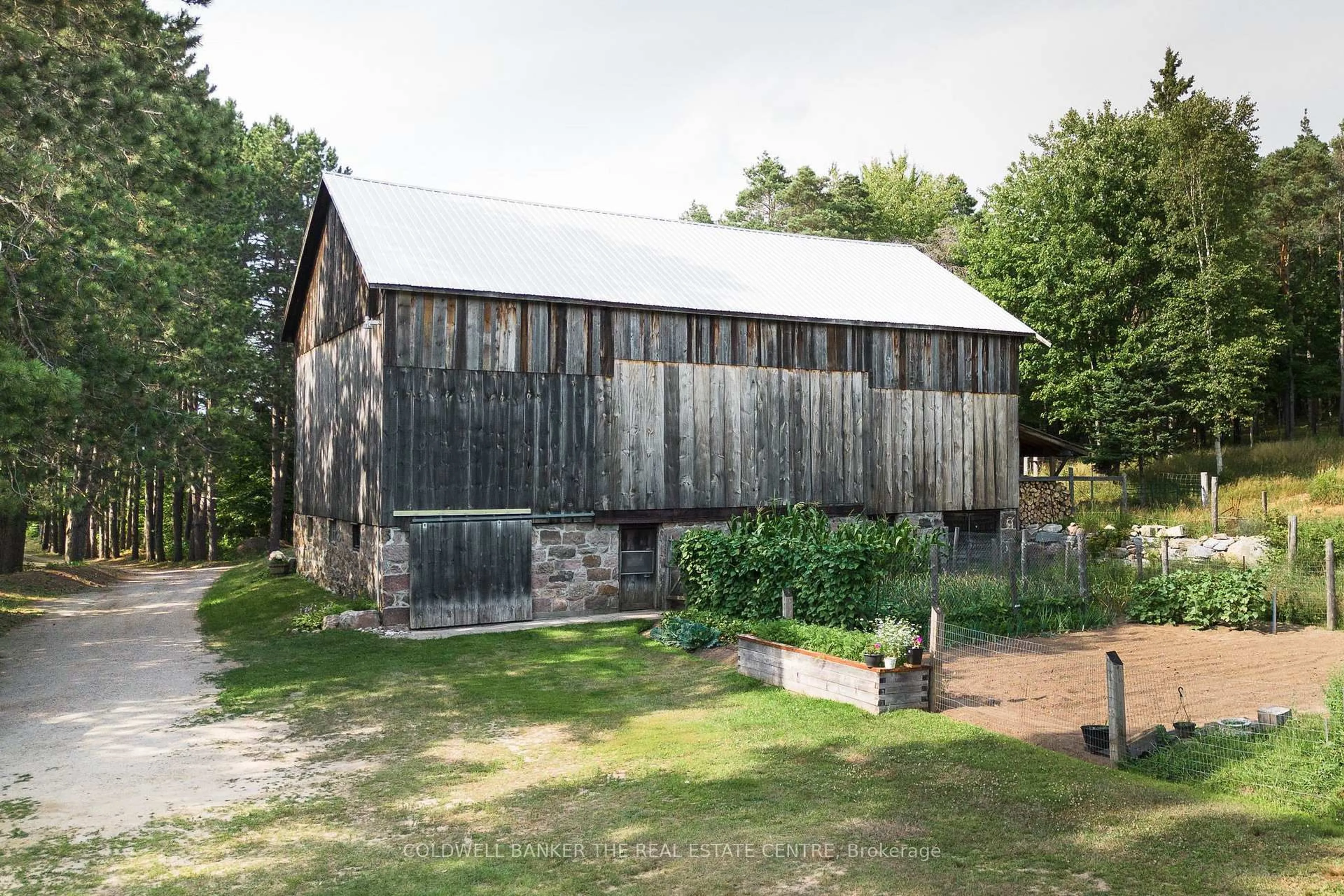 Shed for 183 Pevensey Rd, Armour Ontario P0A 1C0