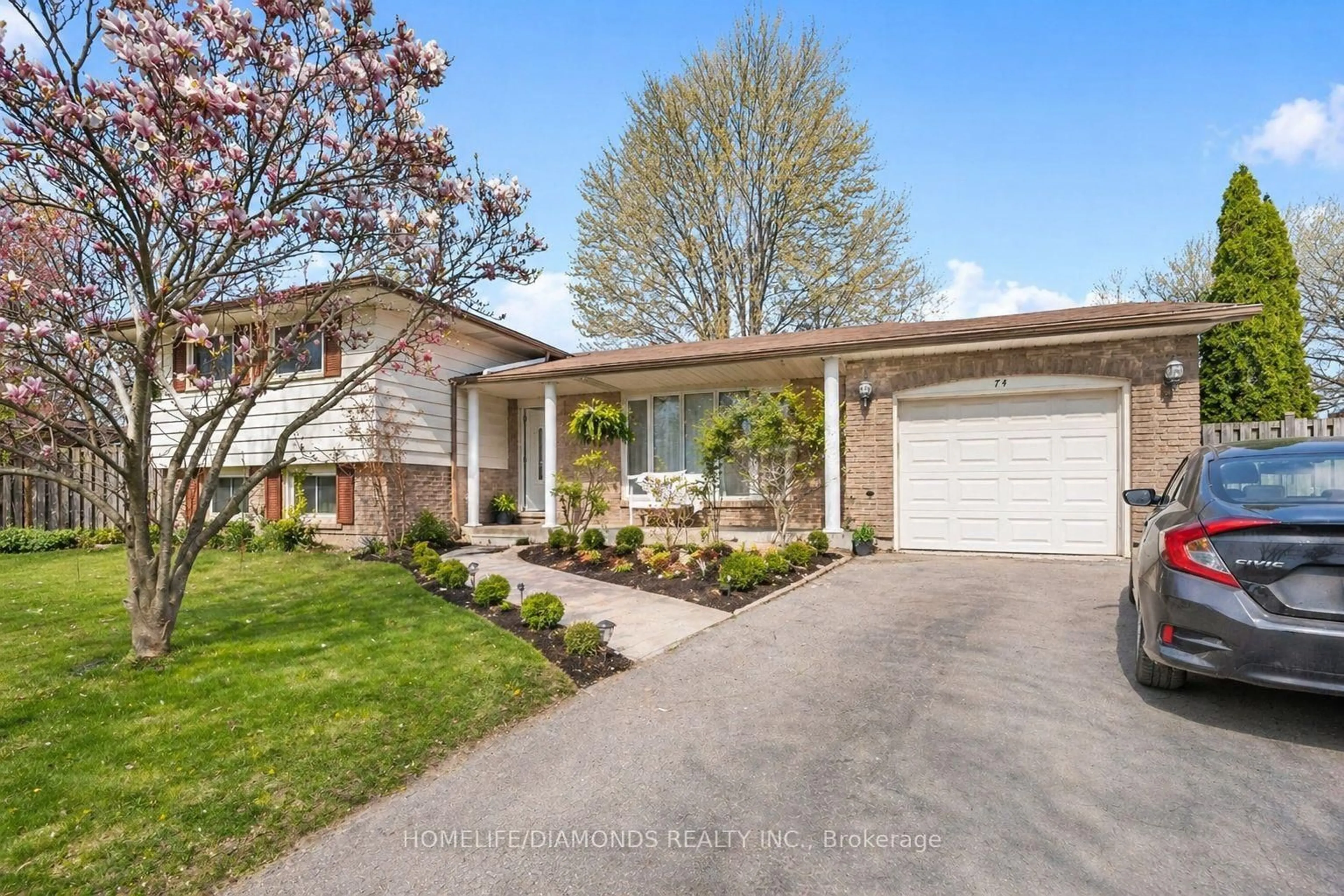 Unknown for 74 Macoomb Dr, Welland Ontario L3C 5T9