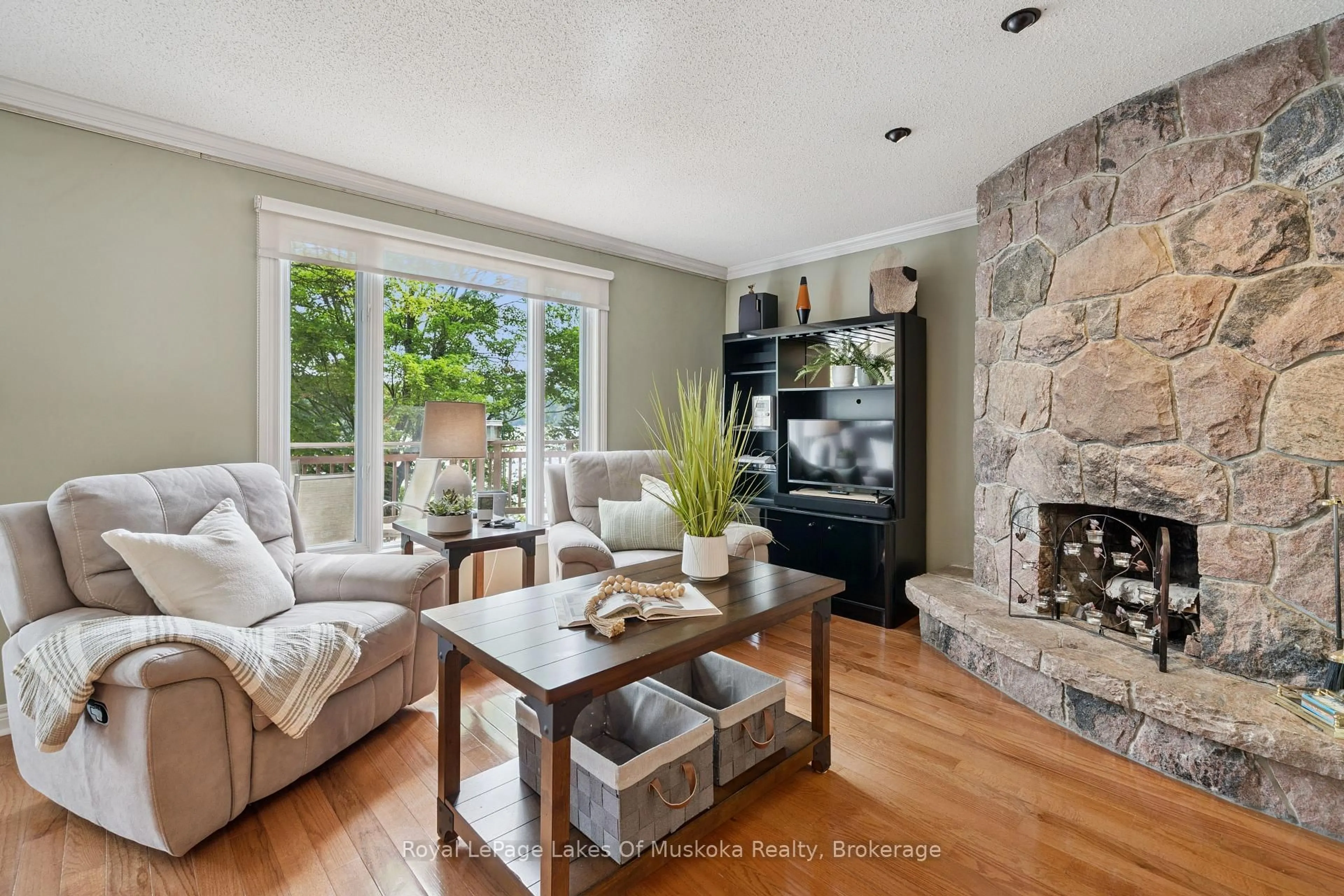 Living room with furniture, unknown for 1082 Kawagama Lake Rd, Algonquin Highlands Ontario P0A 1E0
