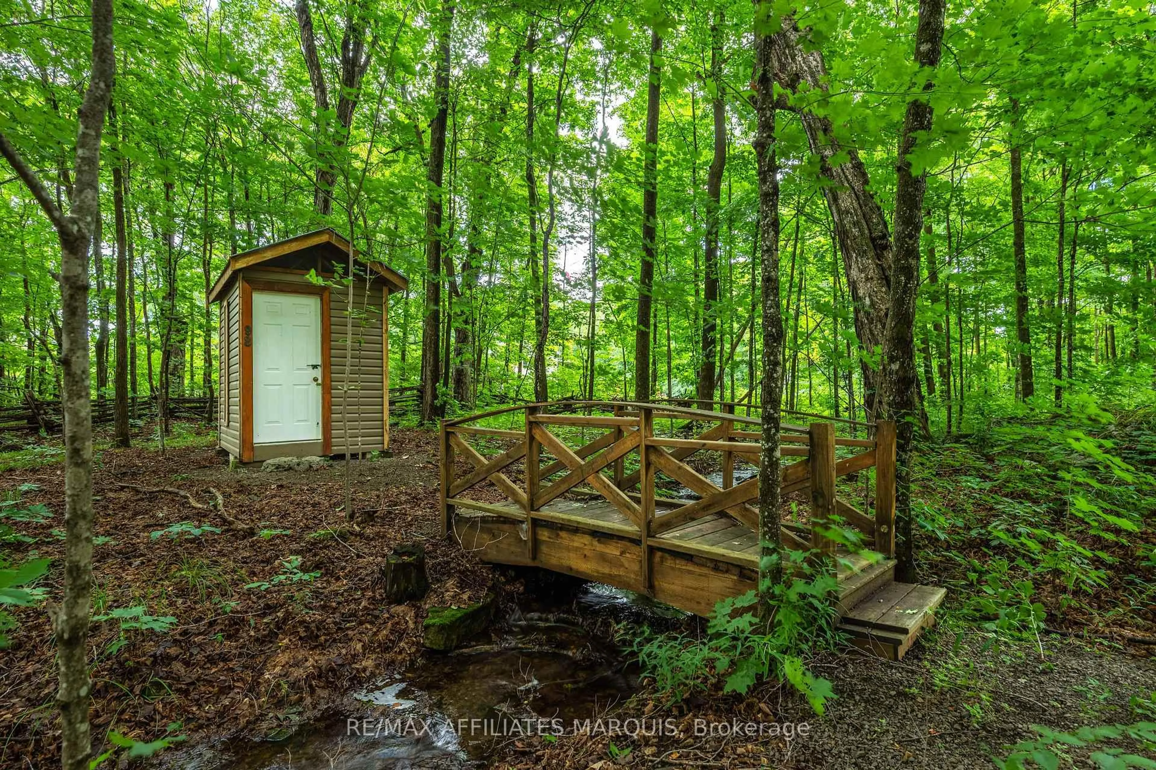 Shed for 99 Old Kingston Rd, Rideau Lakes Ontario K0G 1L0