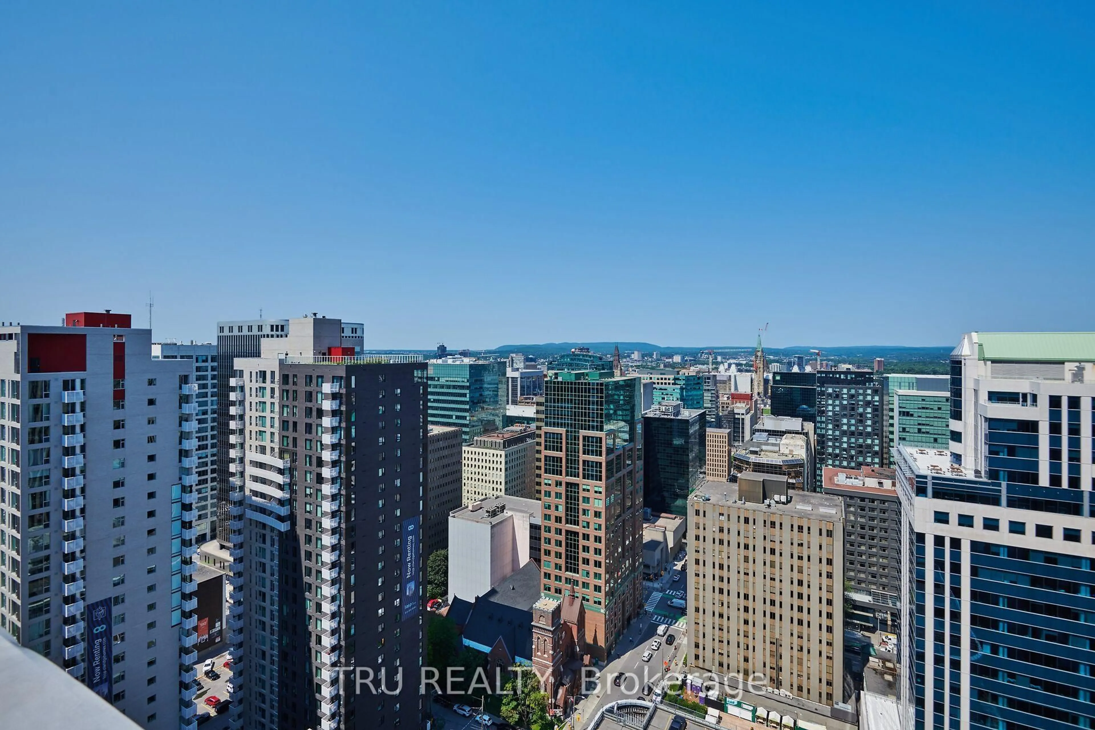 A pic from outside/outdoor area/front of a property/back of a property/a pic from drone, city buildings view from balcony for 179 Metcalfe St #1110, Ottawa Ontario K2P 0W2