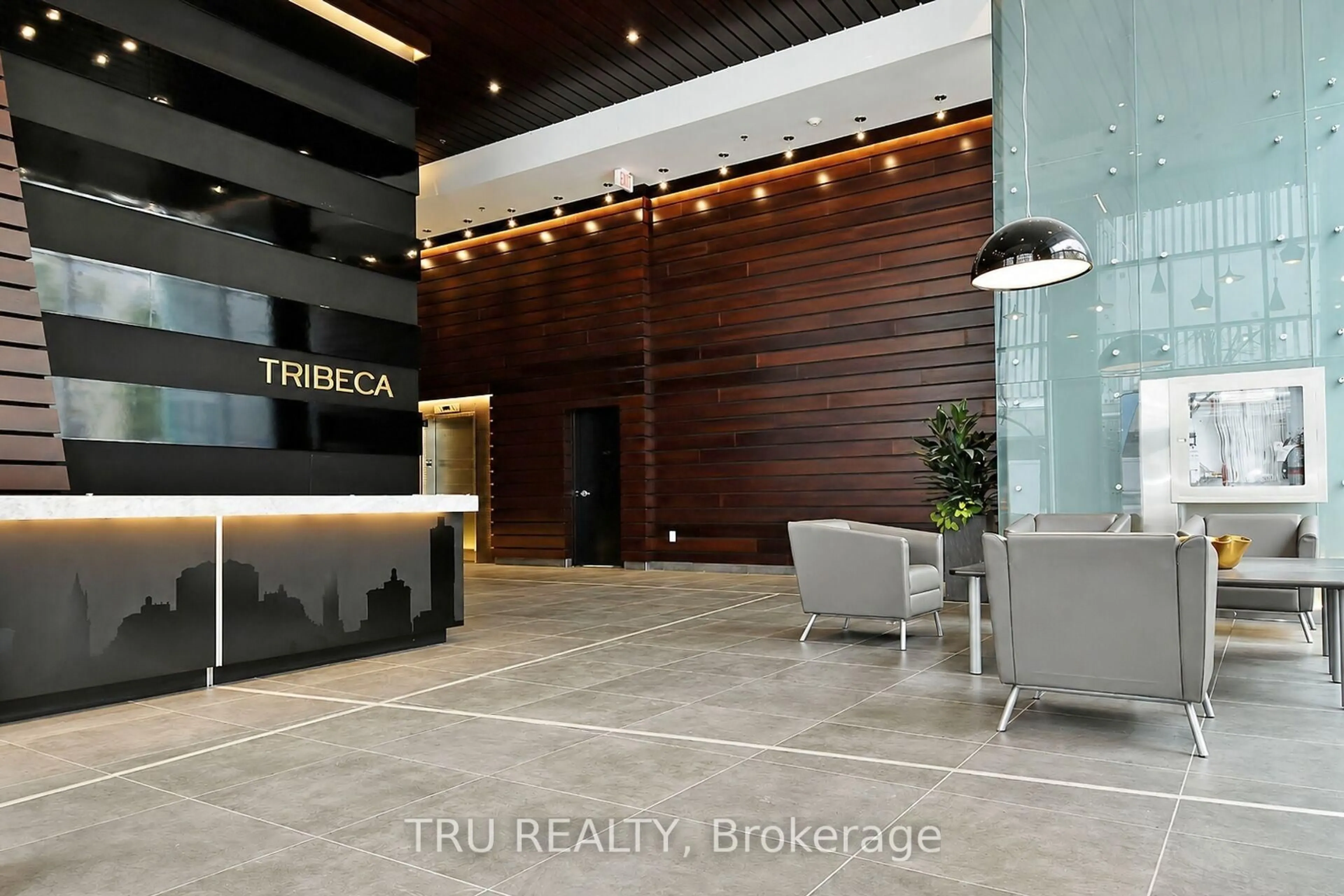 Lobby for 179 Metcalfe St #1110, Ottawa Ontario K2P 0W2