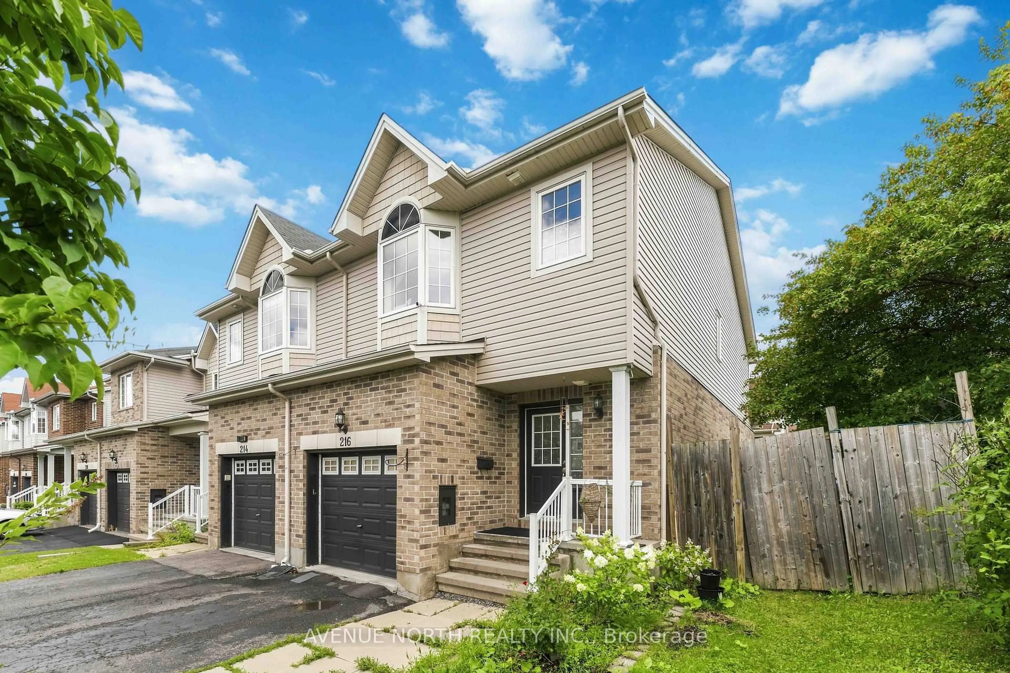 Unknown for 216 Cityview Cres, Ottawa Ontario K4A 0T9