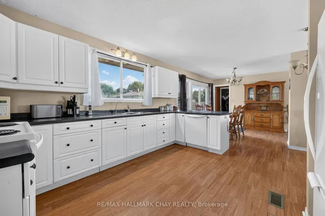 41 Albert St, Kawartha Lakes 5