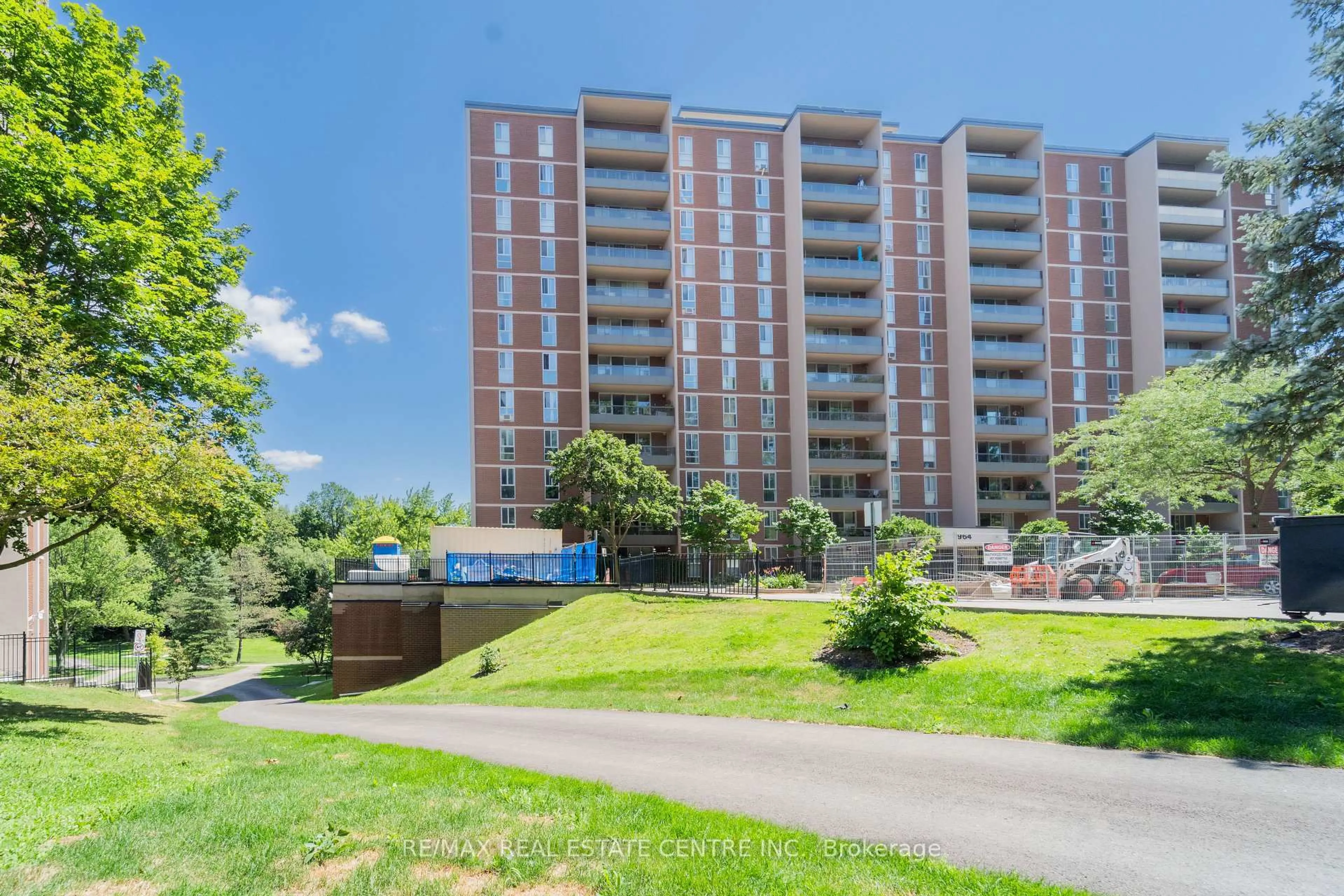 A pic from outside/outdoor area/front of a property/back of a property/a pic from drone, street for 1964 Main St #806, Hamilton Ontario L8S 1J5
