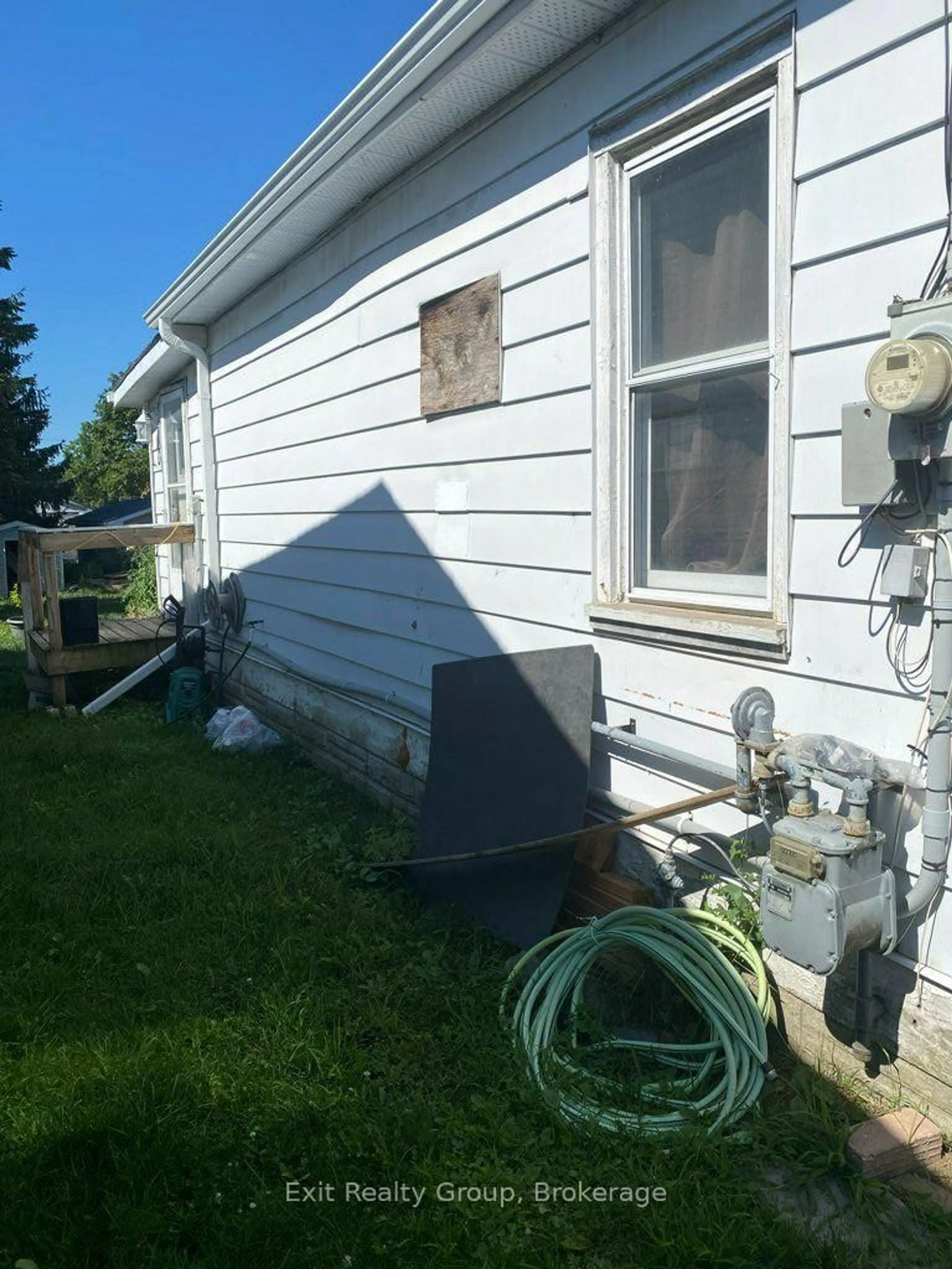Unknown for 30 Bocage St, Quinte West Ontario K8V 2L4