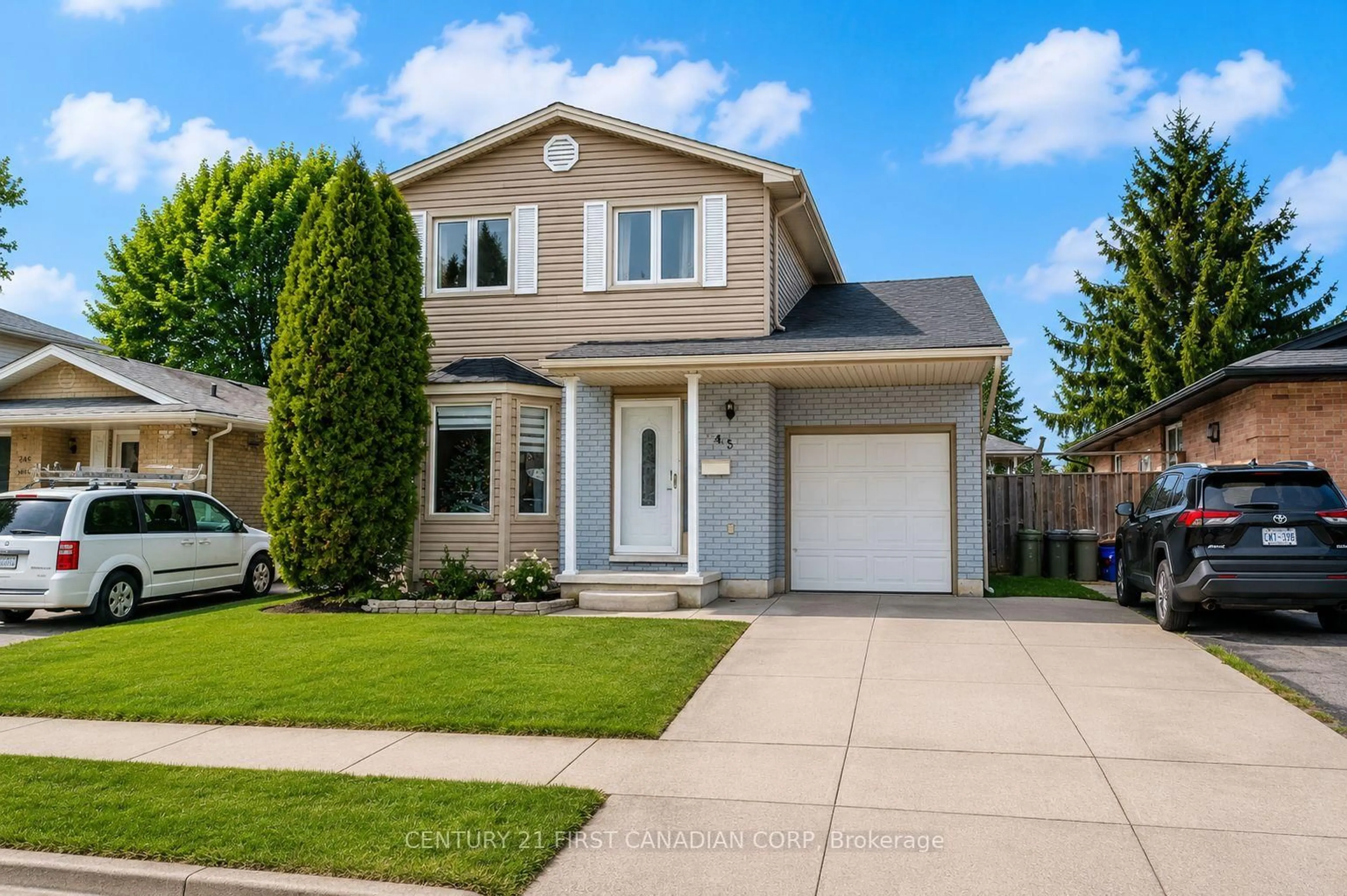 Home with vinyl exterior material, street for 345 Banbury Cres, London South Ontario N5Z 4V1