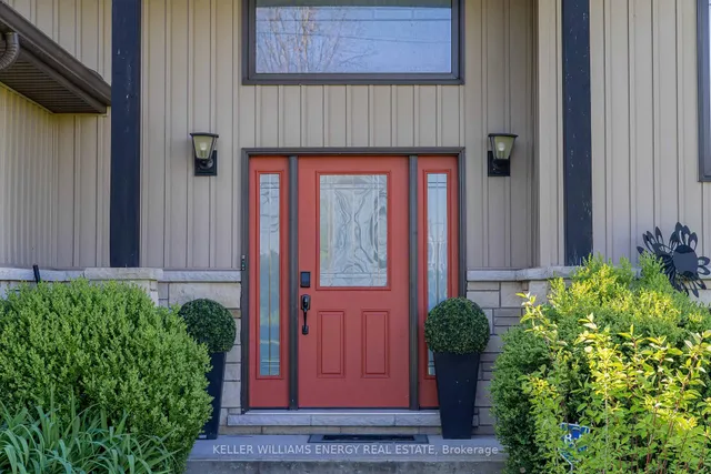 1687 Lakeside Dr, Prince Edward County 5