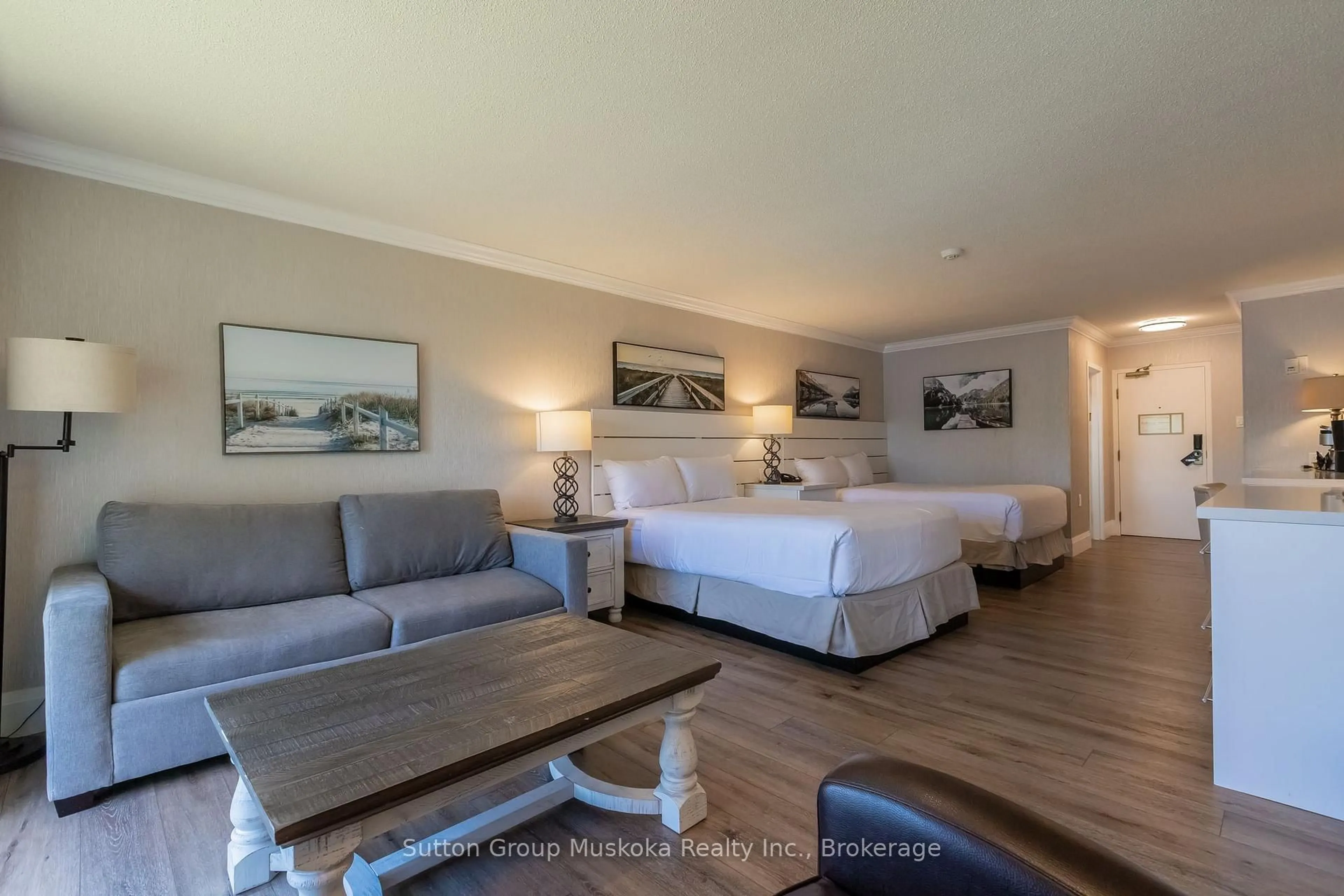 A pic of a room for 302 Bayshore - Deerhurst Dr #302, Huntsville Ontario P1H 2E8