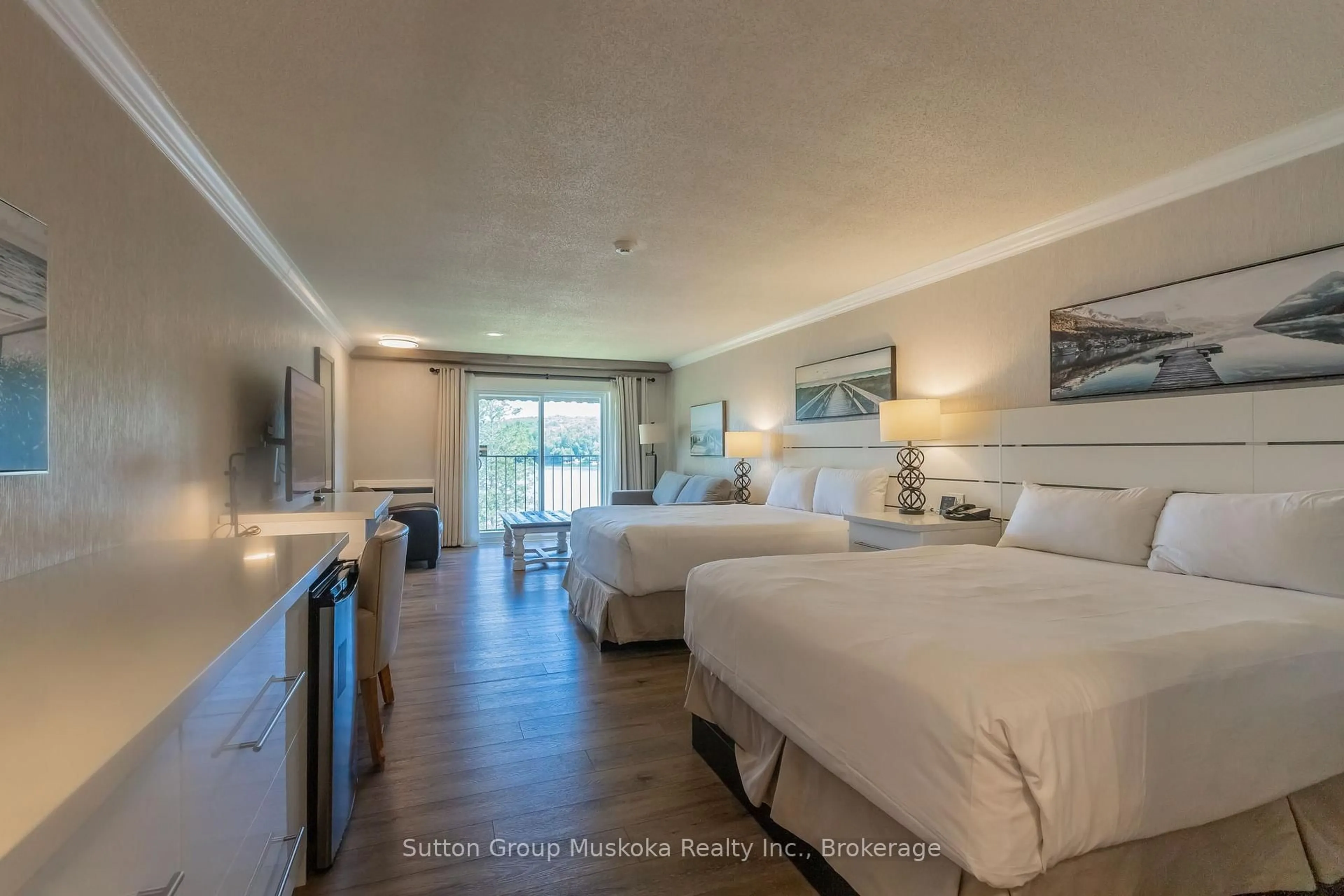 A pic of a room for 302 Bayshore - Deerhurst Dr #302, Huntsville Ontario P1H 2E8