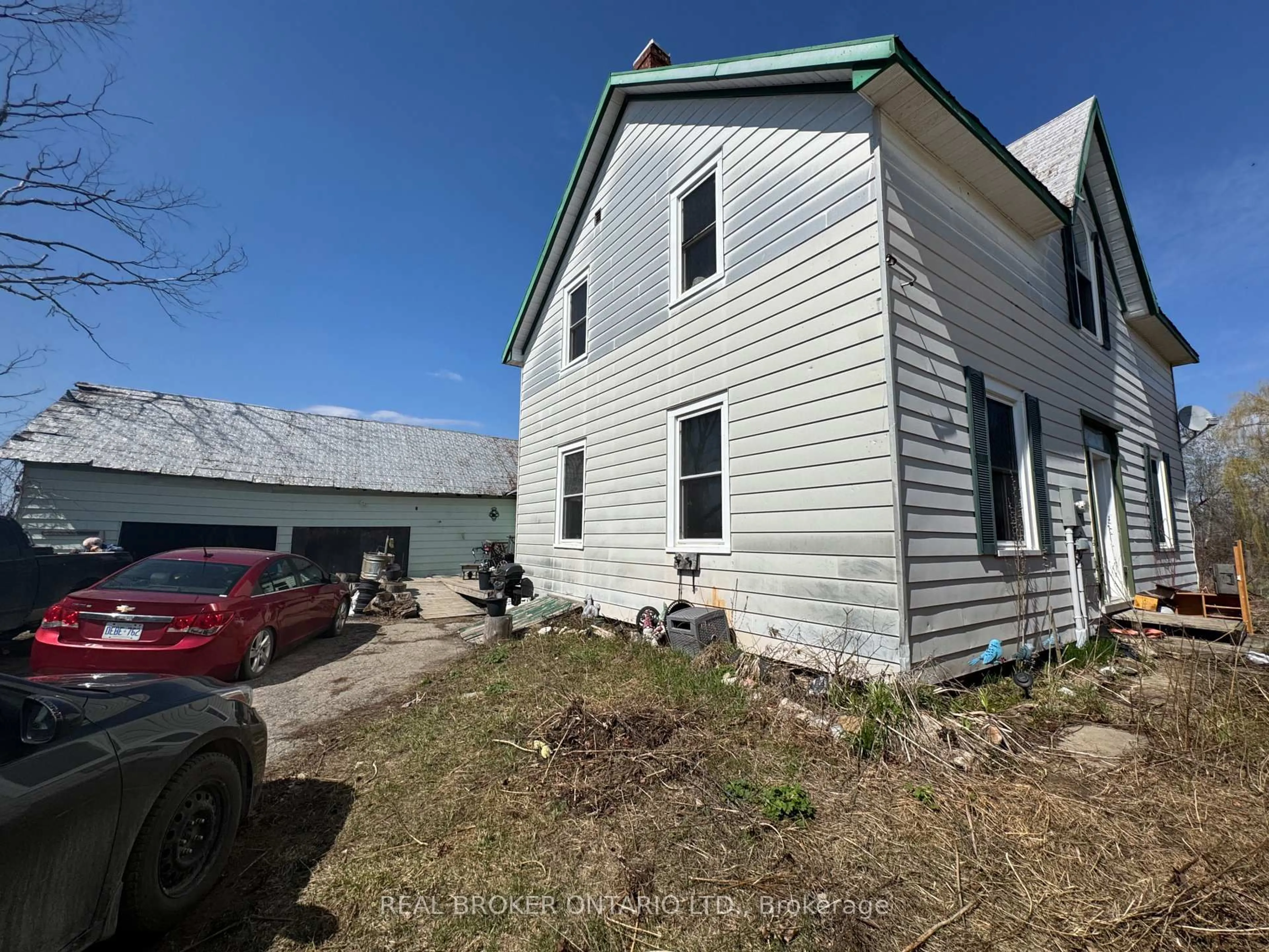 A pic from outside/outdoor area/front of a property/back of a property/a pic from drone, building for 888 Townline Rd, Rideau Lakes Ontario K7A 4S5